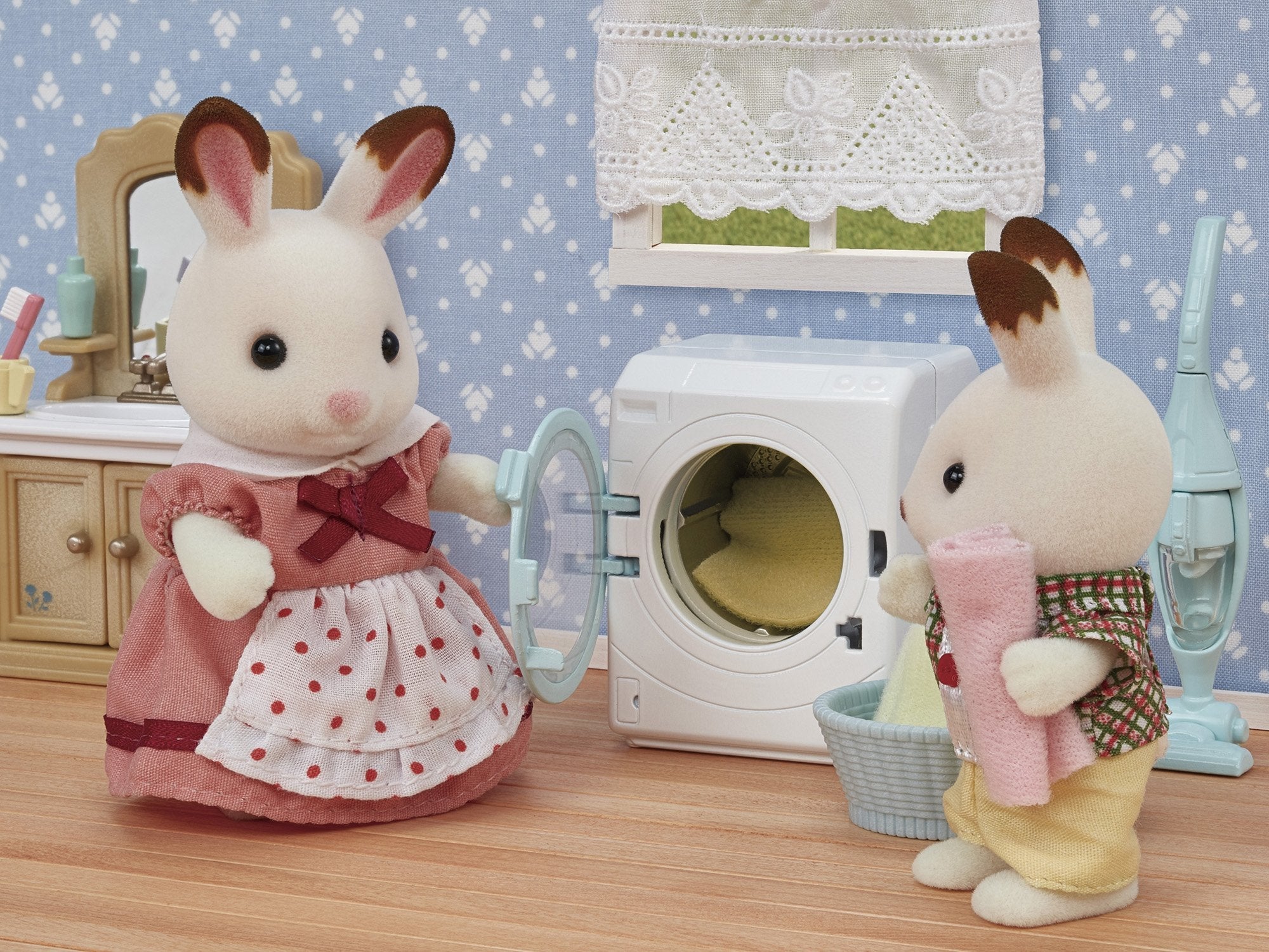 Epoch Sylvanian Families - Lavadora & Aspiradora 5445