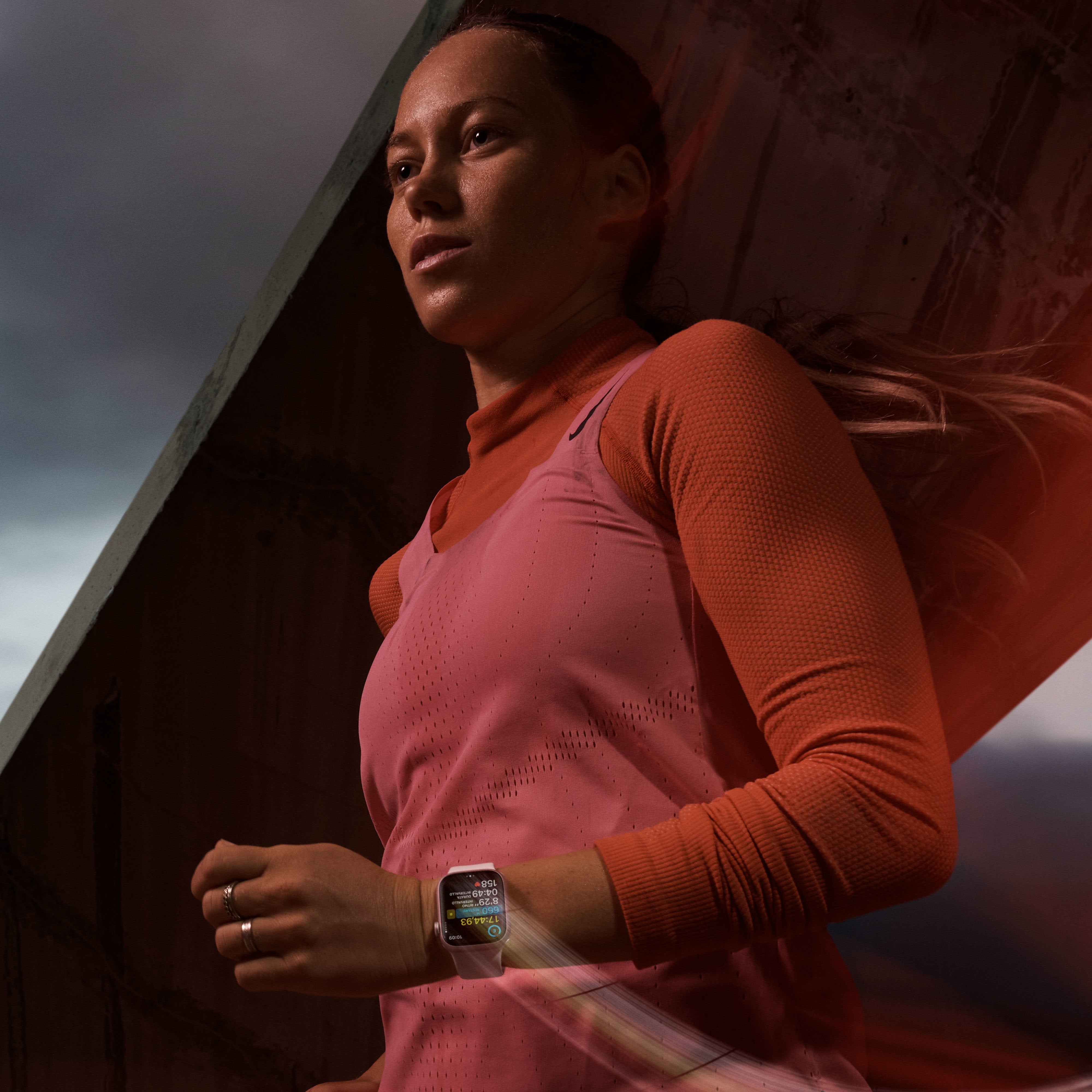 Apple Watch Series 9 Gps 45mm Cellular Caja De Aluminio Blanco Estrella Correa Deportiva Blanco Estrella S M