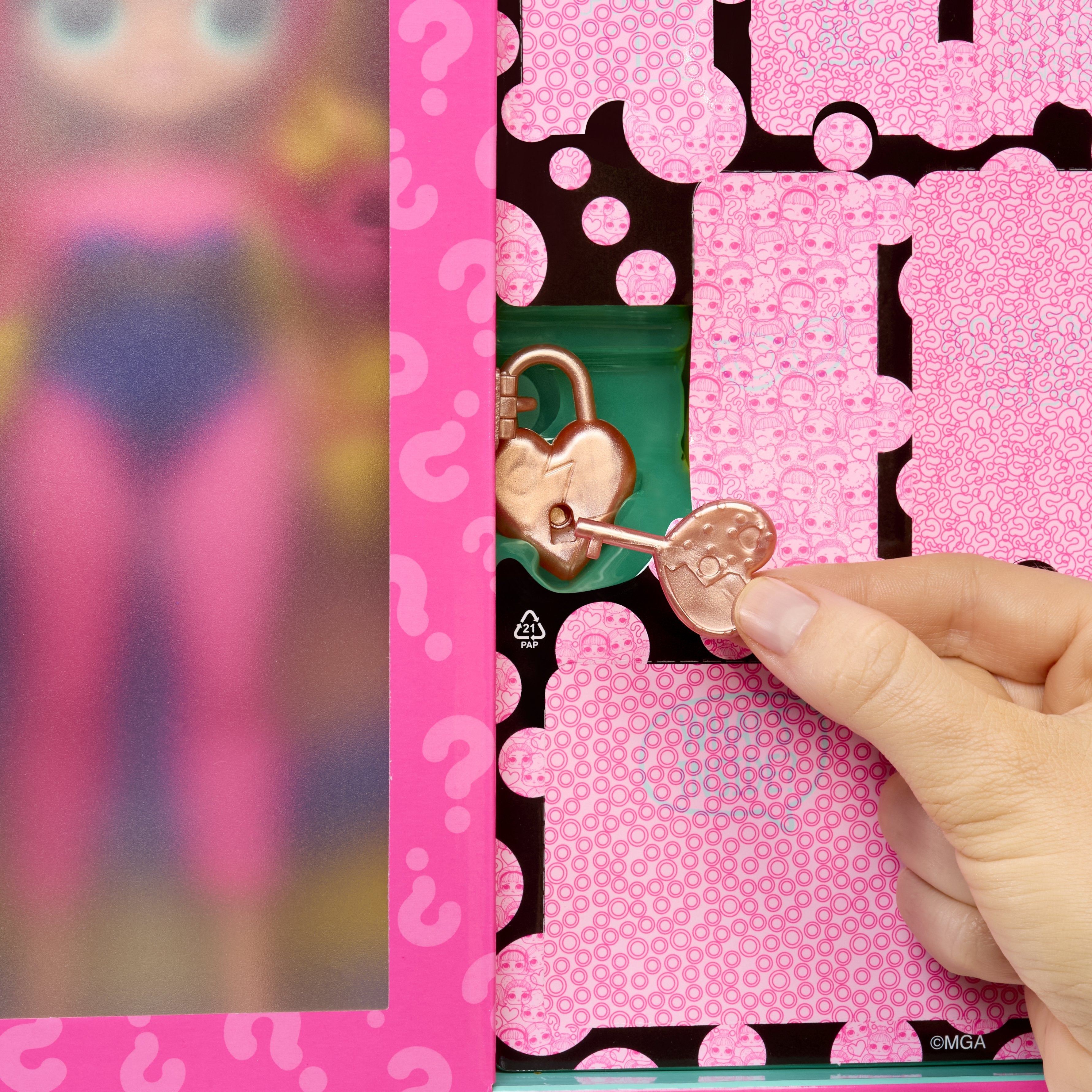 Lalka L.O.L. Surprise Omg Eye Spy, Superhero