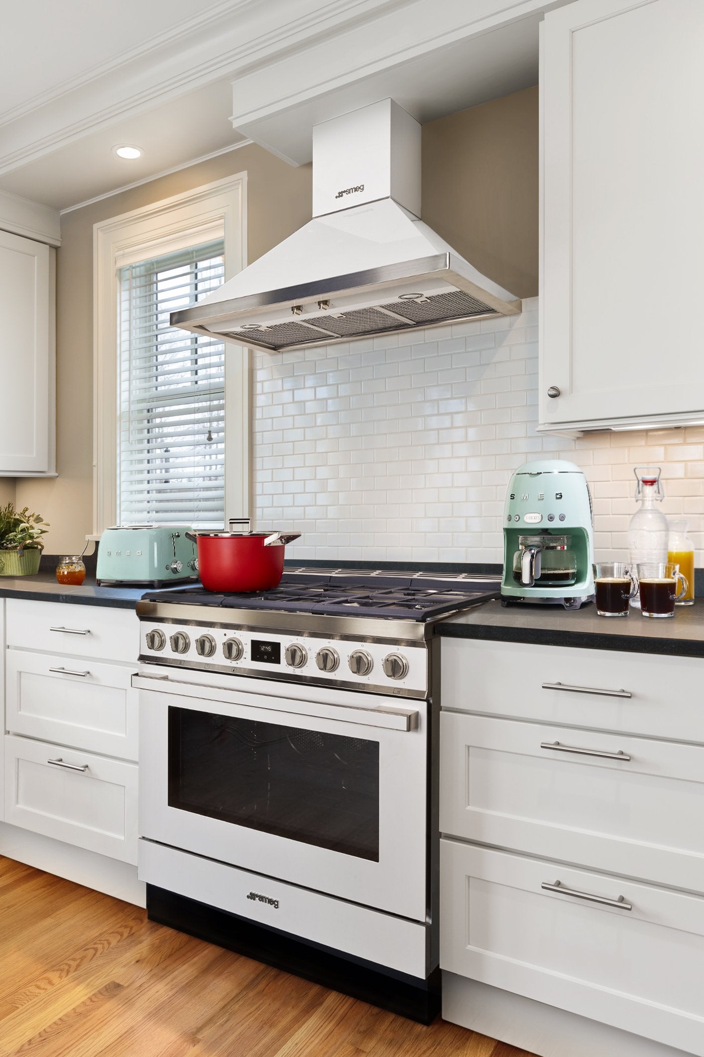 EAN 8017709263386 - Smeg TSF03PGEU tostadora 6 4 rebanada(s) 2000 W Verde imagen 10