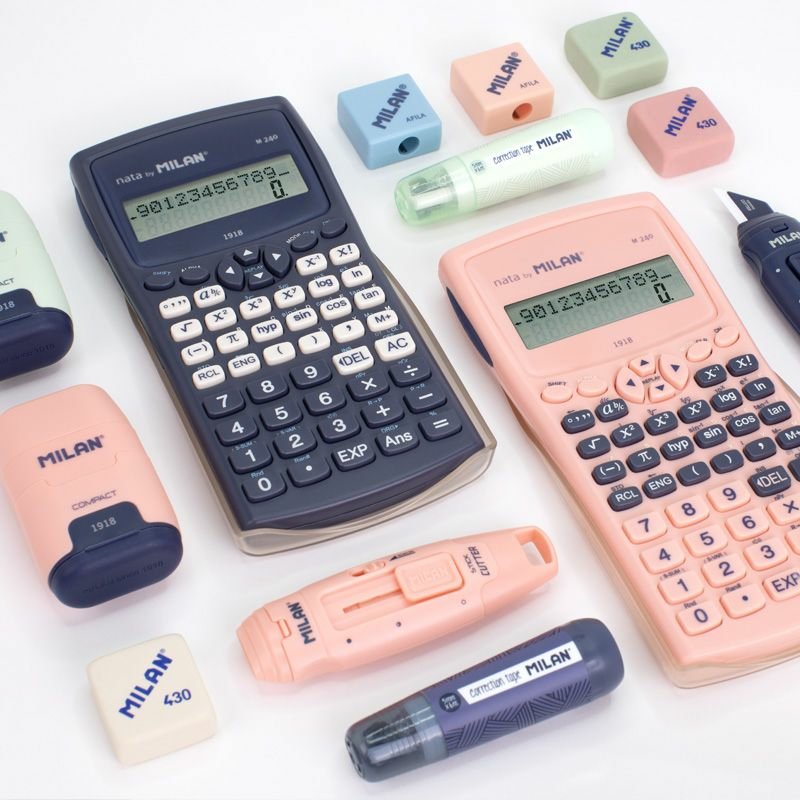 Blister Calculadora Científica M240 Serie 1918, Rosa Milan