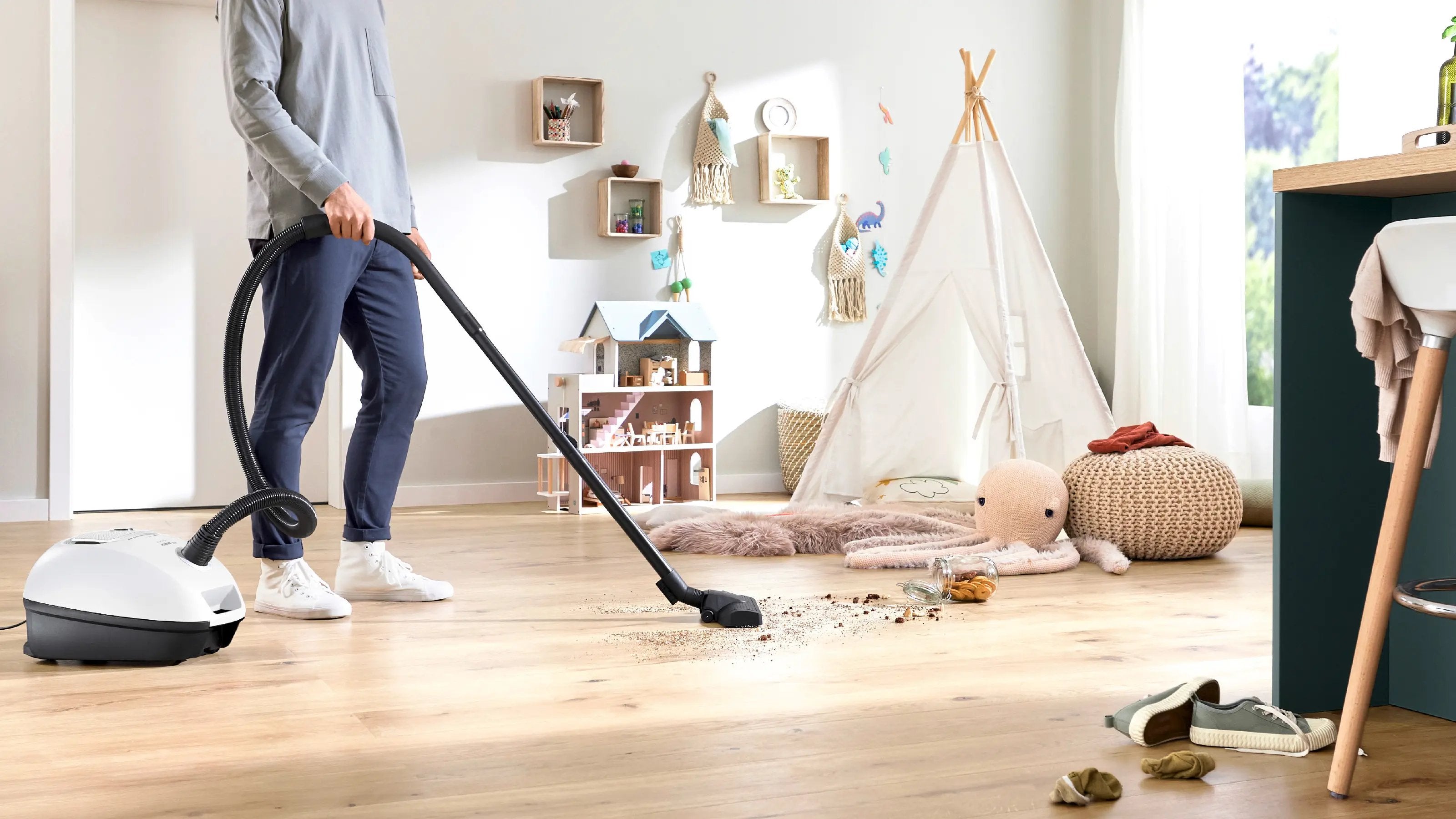 EAN 4242005484027 - Bosch BGB41WH1 aspiradora 4 L Aspiradora cilíndrica Secar 600 W Bolsa para el polvo imagen 9