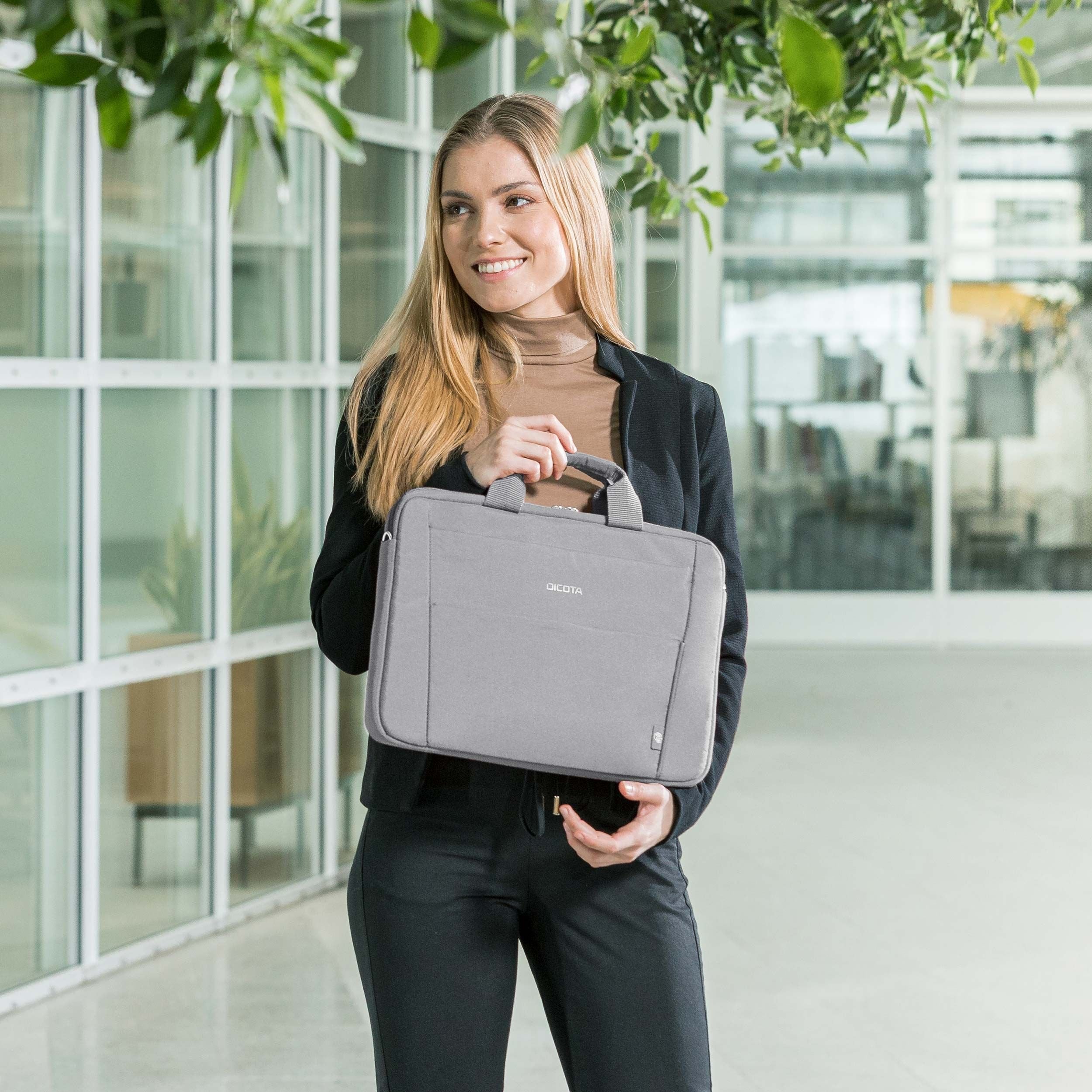 EAN 7640186418782 - DICOTA Eco Slim Case BASE 31,8 cm (12.5") Maletín Gris imagen 5
