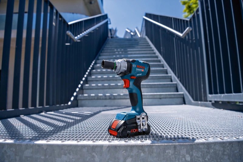 Bosch Professional Atornillador De Impacto A Batería Gds 18v-330 Hc Professional, 18 Voltios Azul/Negro, 2 Baterías De Iones De Litio Procore18v 4,0 Ah, Módulo Bluetooth, En L-Boxx