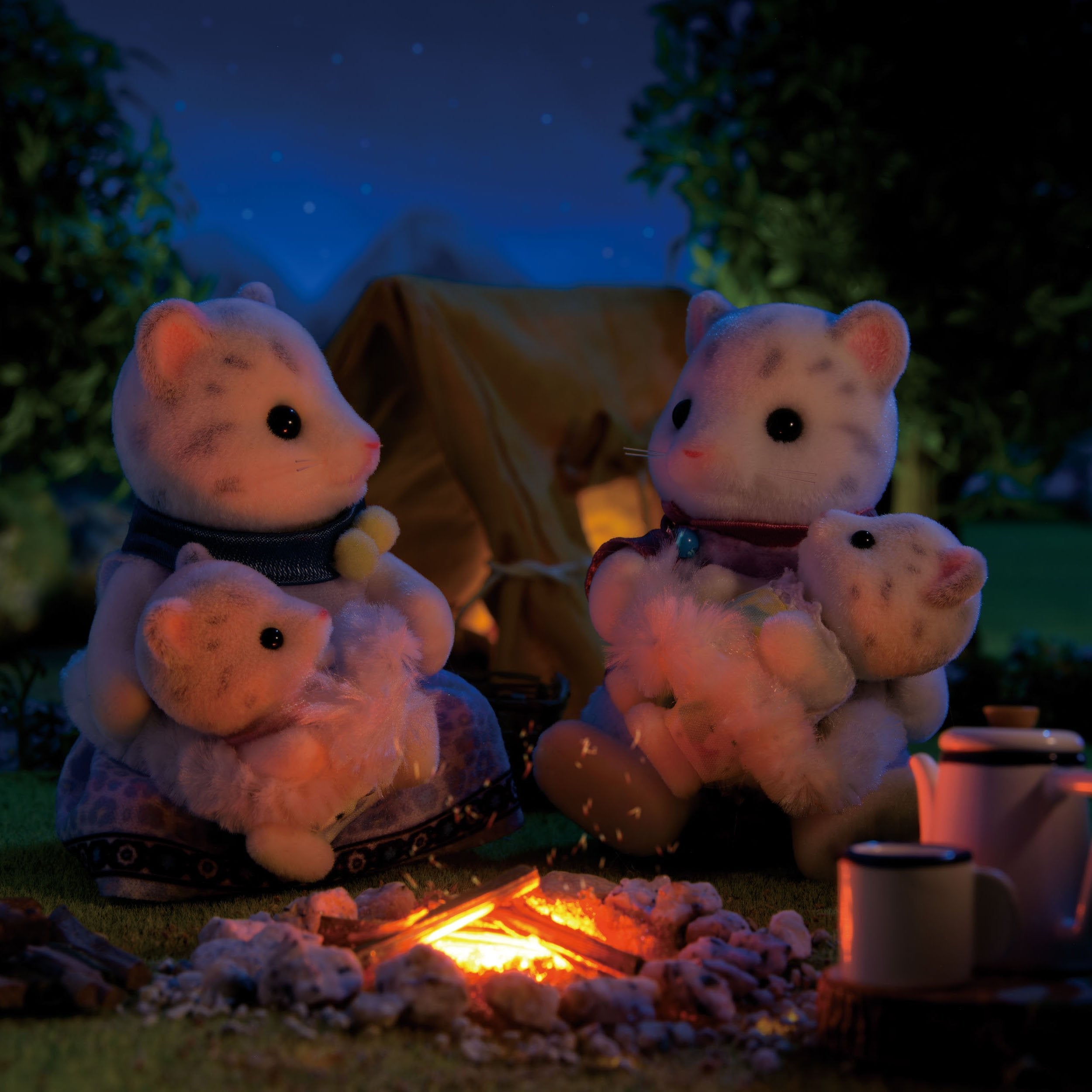 Epoch Sylvanian Families - Schneeleoparden Familie 5814
