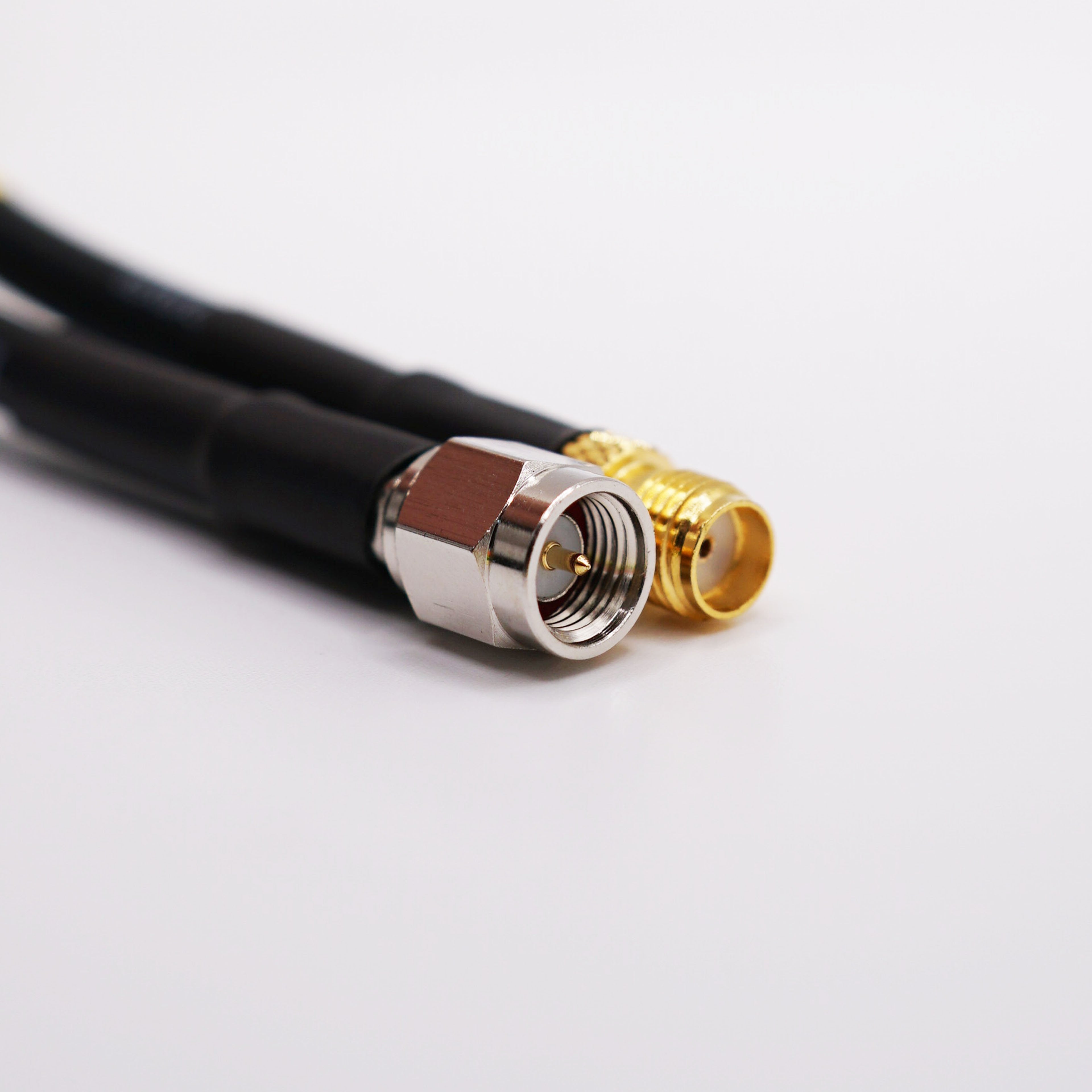 EAN 5055416044556 - Panorama Antennas CS29 CABLE 5M SMA PLG TO SMA JACK - YEL 2G/3G/4G LABELS cable coaxial imagen 1