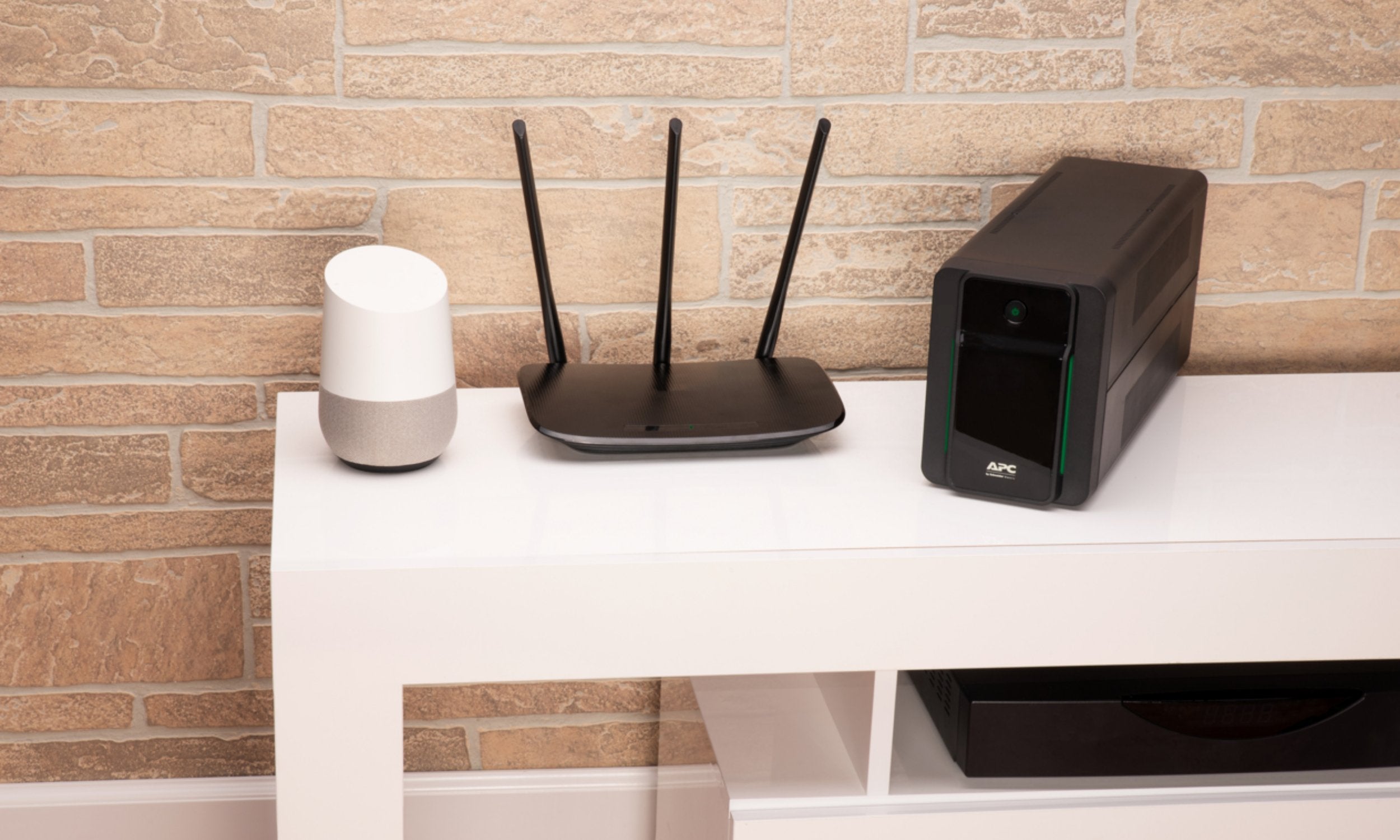 Apc Back-Ups 750va 230v Iec