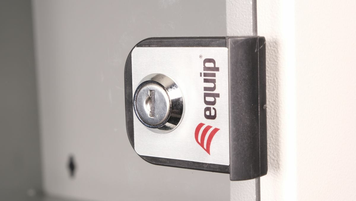 Armario Mural 19" Equip Eco Mount 7u Ewm-07-5440-G 540x400x330 Color Gris  Puerta Cristal Templado