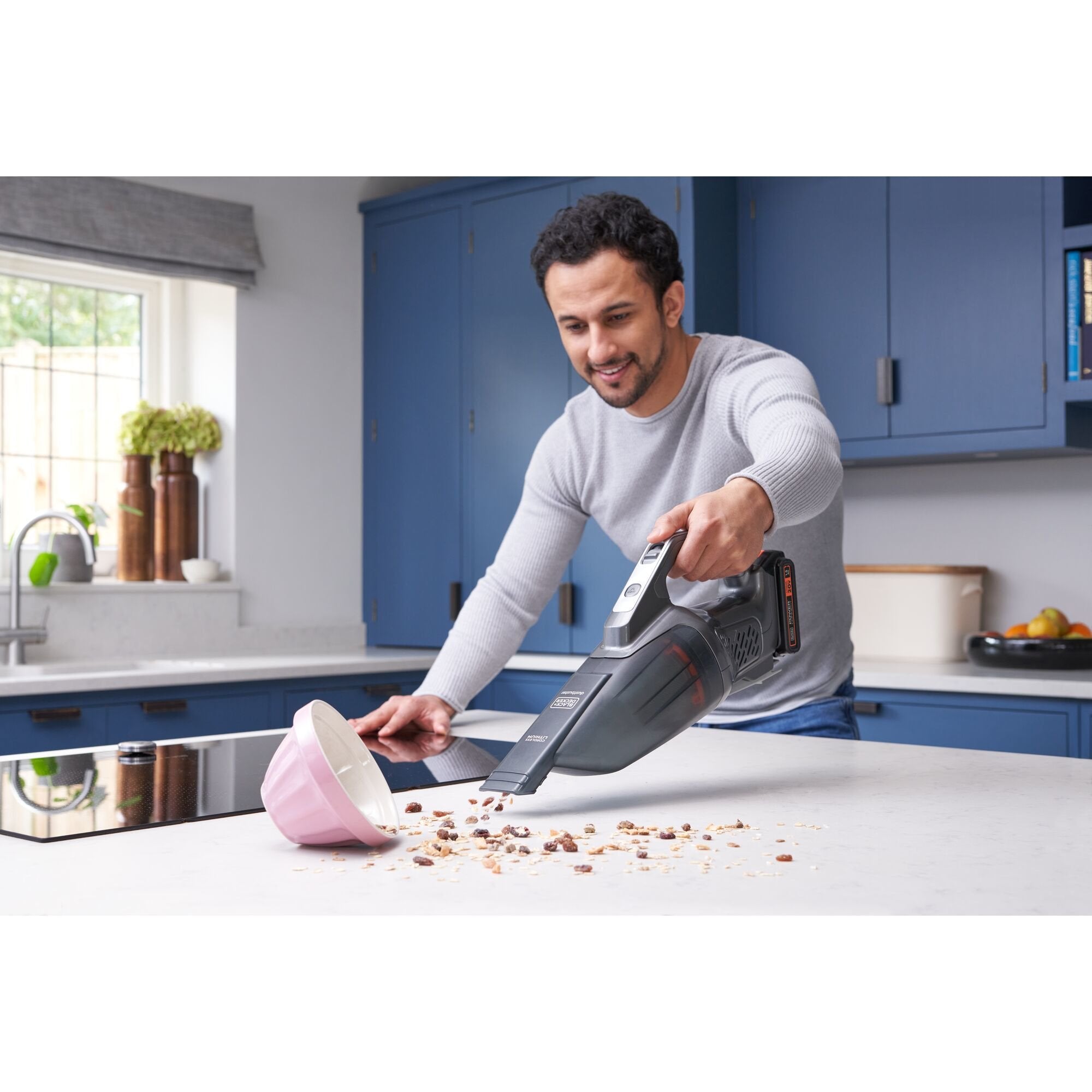 Aspiradora De Mano Black & Decker Bchv001b-Xj