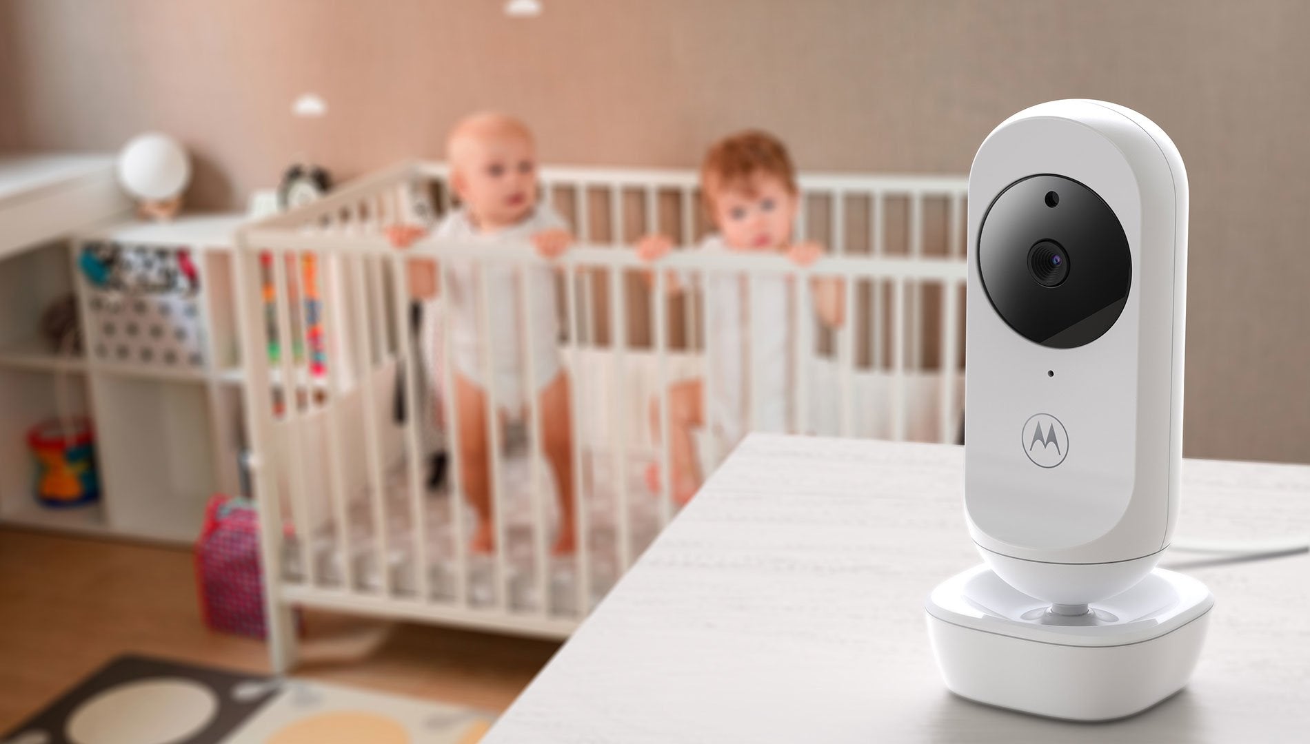 EAN 5055374710159 - Motorola VM34 video-monitor para bebés 300 m FHSS Blanco imagen 3