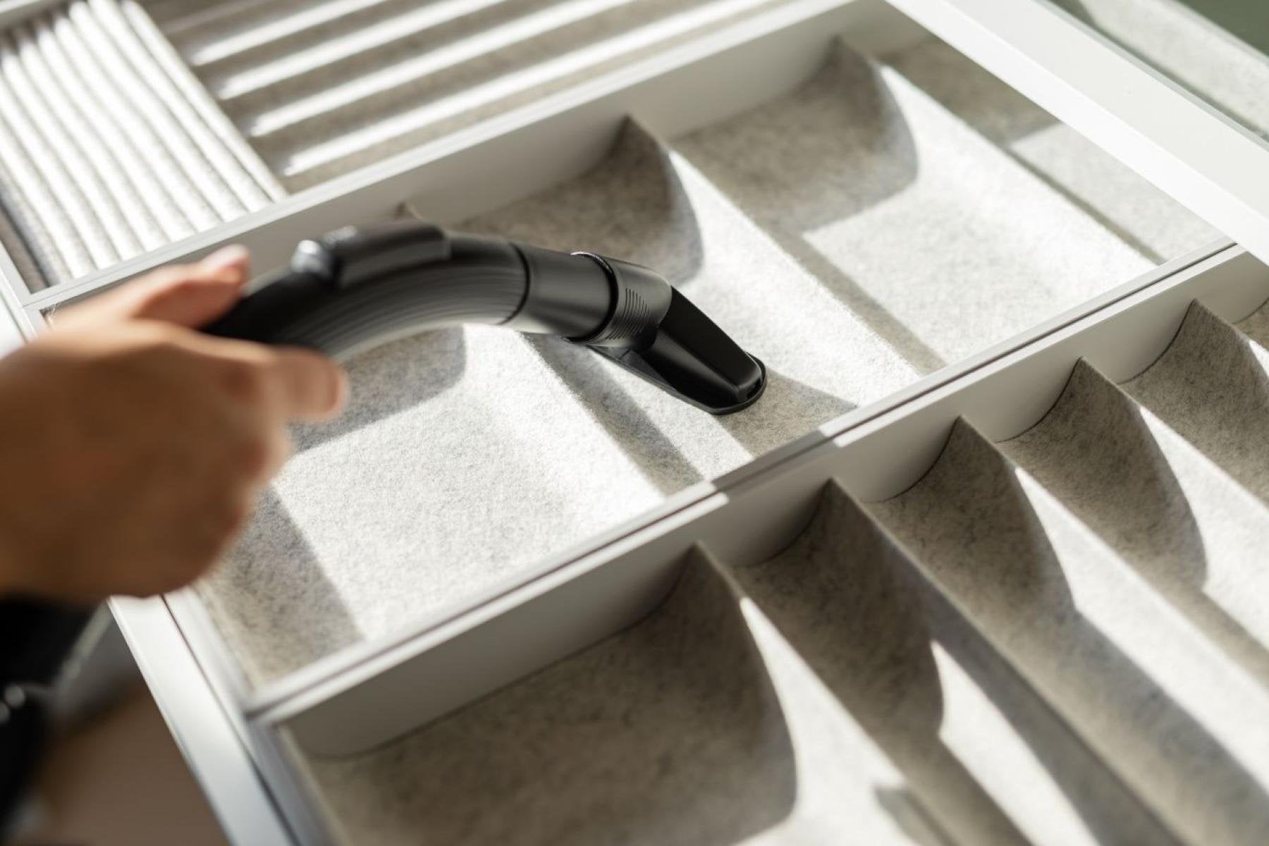 EAN 3838782888182 - Gorenje VCE01TABKG 3,3 L Aspiradora cilíndrica Secar 850 W Sin bolsa imagen 6