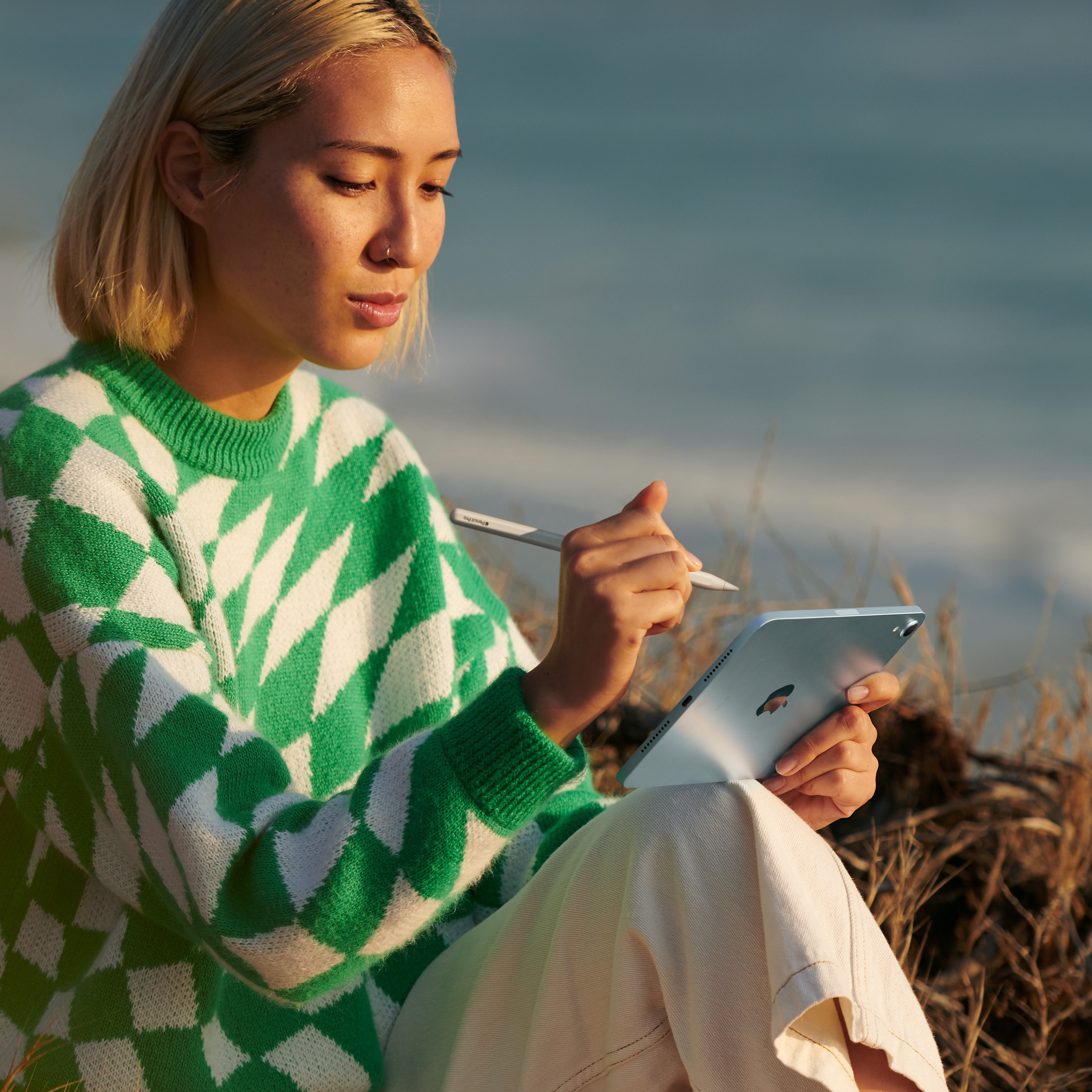 EAN 0195949757730 - Apple iPad mini 5G TD-LTE & FDD-LTE 512 GB 21,1 cm (8.3") Wi-Fi 6E (802.11ax) iPadOS 18 Beige imagen 5