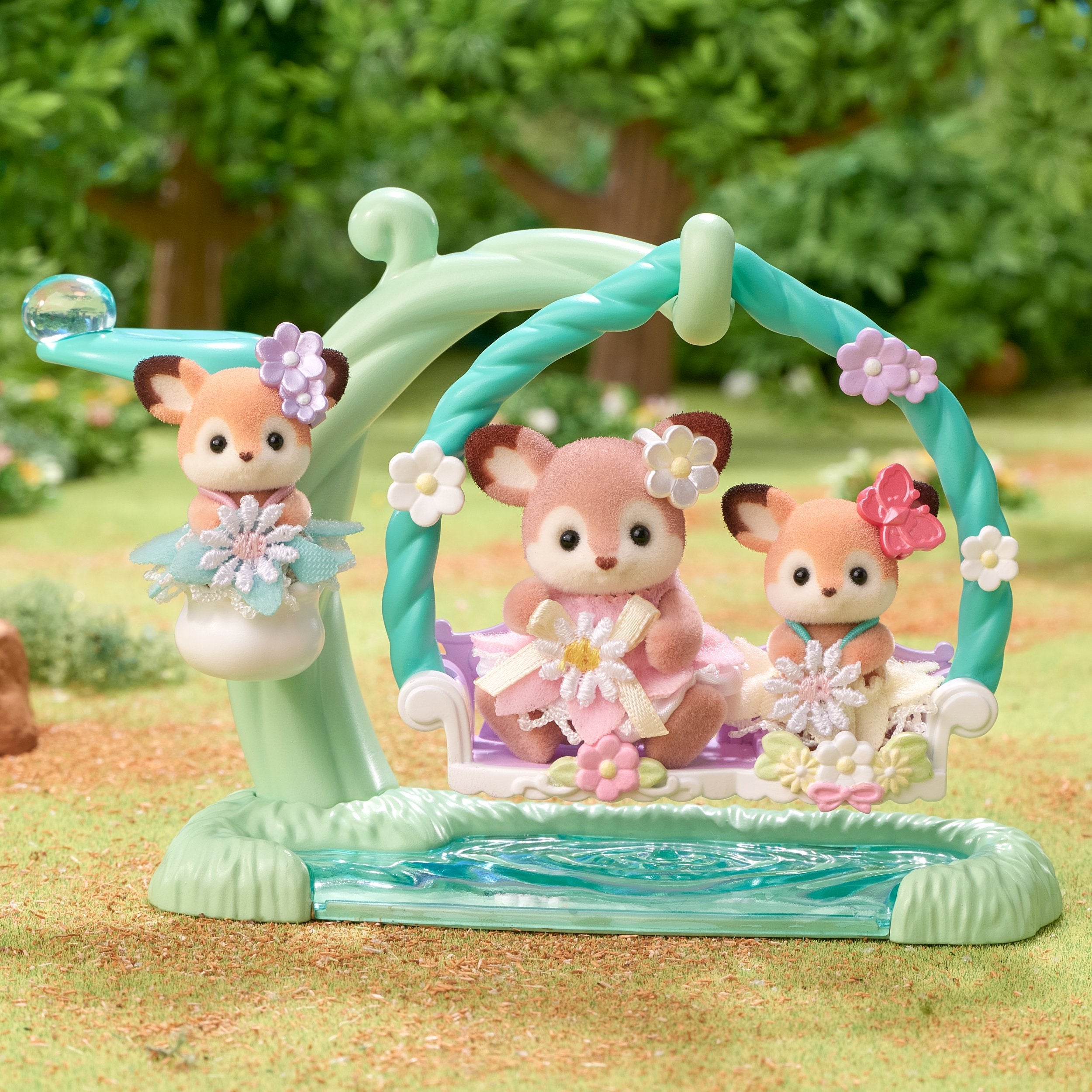 Epoch Sylvanian Families - Reh Babys Con Blumenschaukel Juego 5801