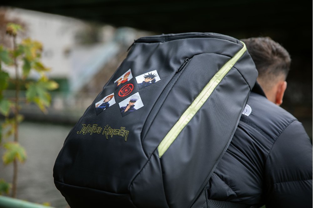 Mochila Gaming Konix Jujutsu Kaisen 17 Backpack 11 Bolsillos Interiores 4 Exteriores  Kx-Juju-Bpk-17