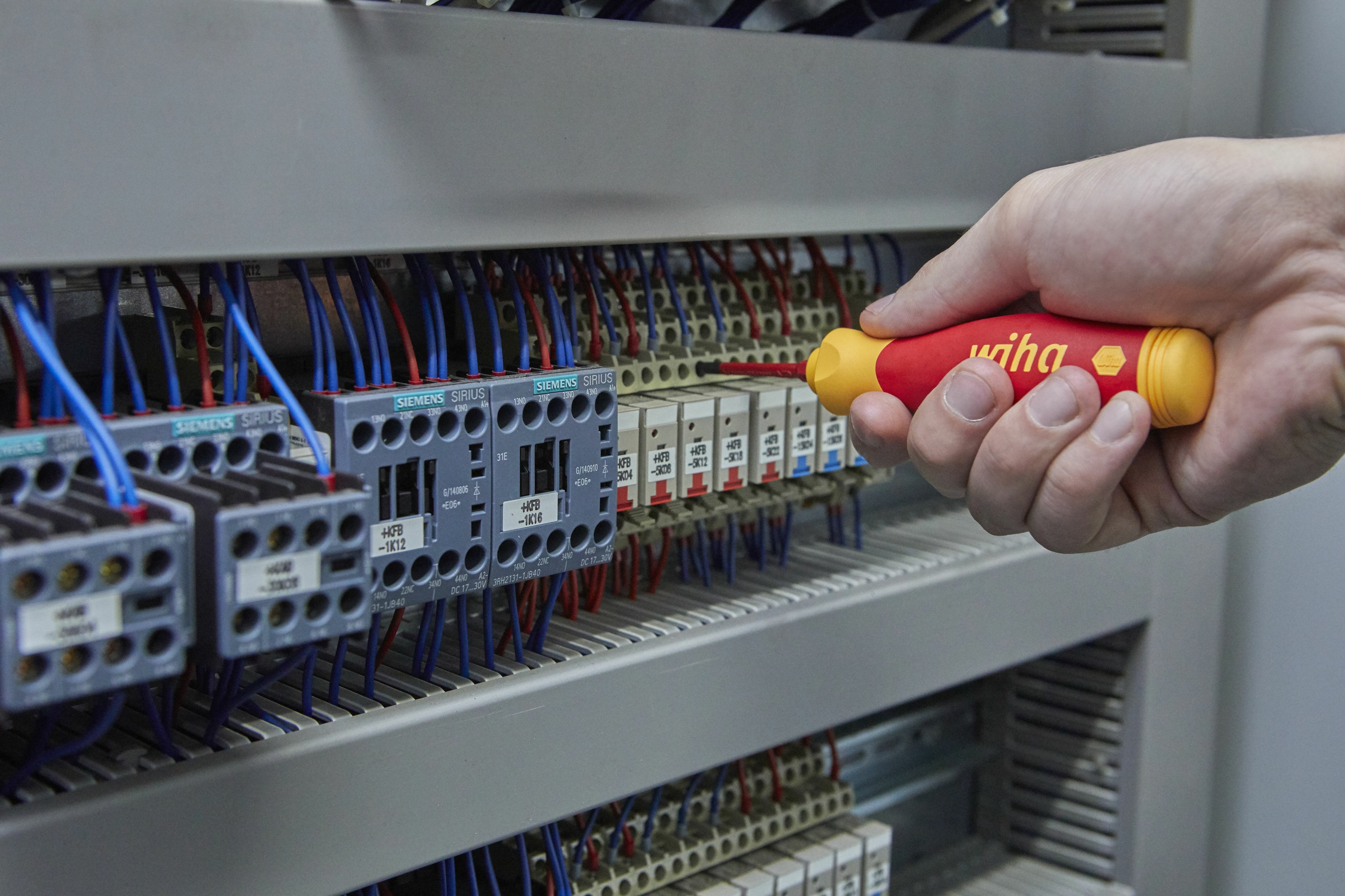 Wiha Destornillador Con Cargador De Puntas Pocketmax Eléctrico Sb283109040