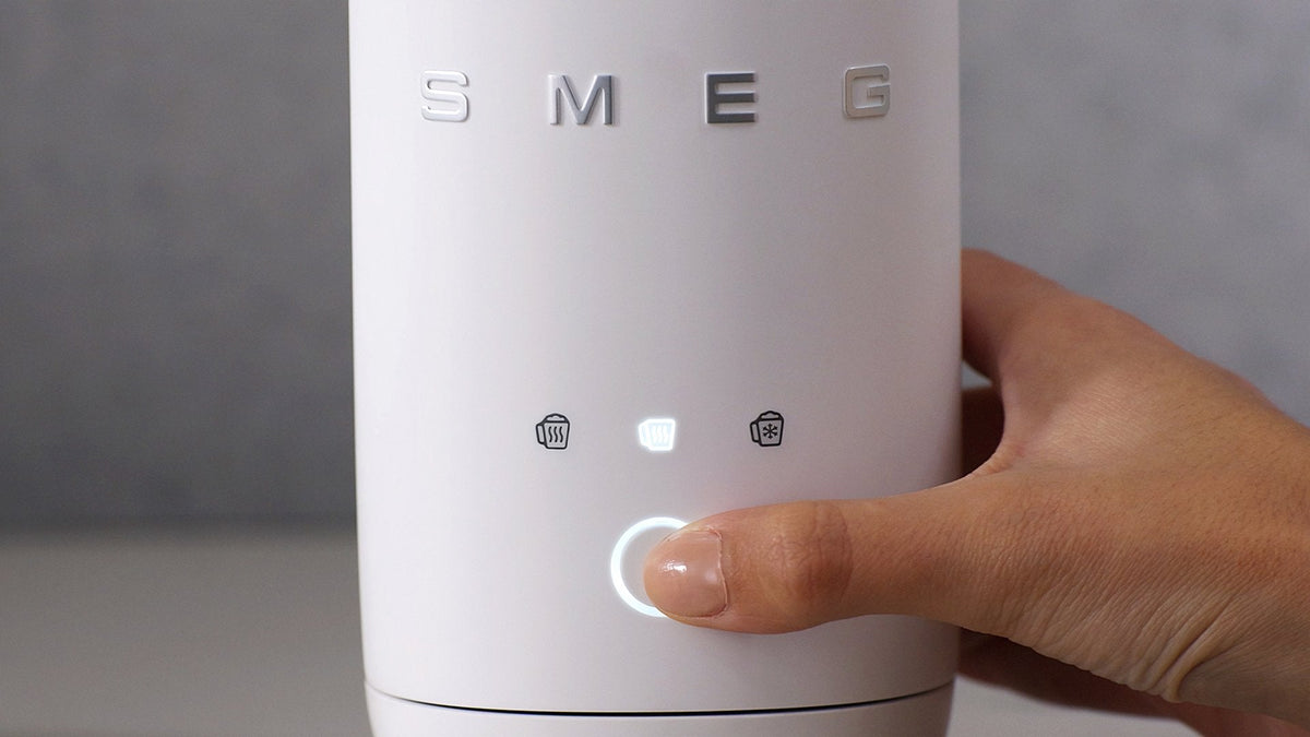 Smeg Mff02whmeu Espumador De Leche, Blanco Mate