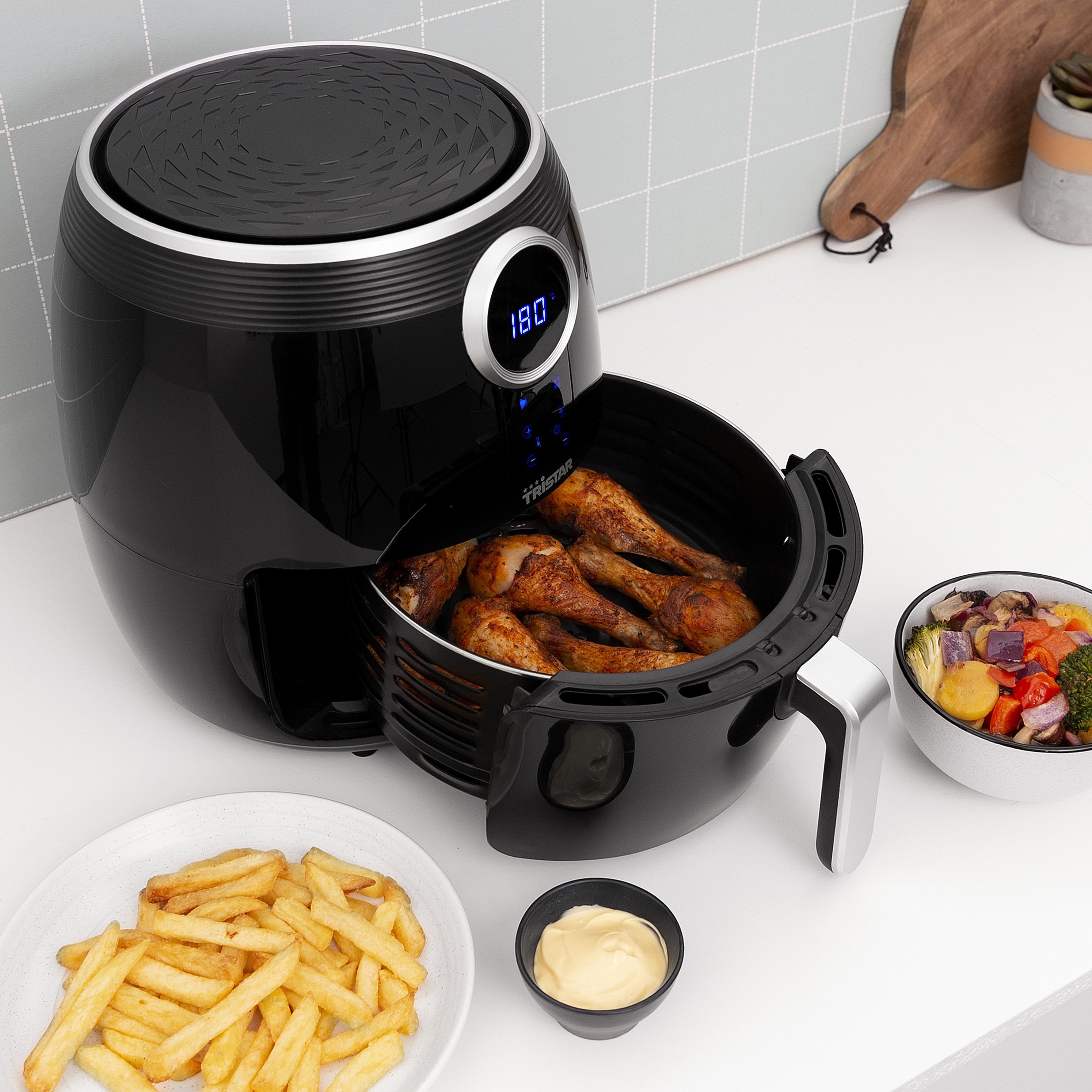 Freidora Por Aire Sin Aceite Tristar Crispy Fryer Fr-6956 1500w Capacidad 4.5l