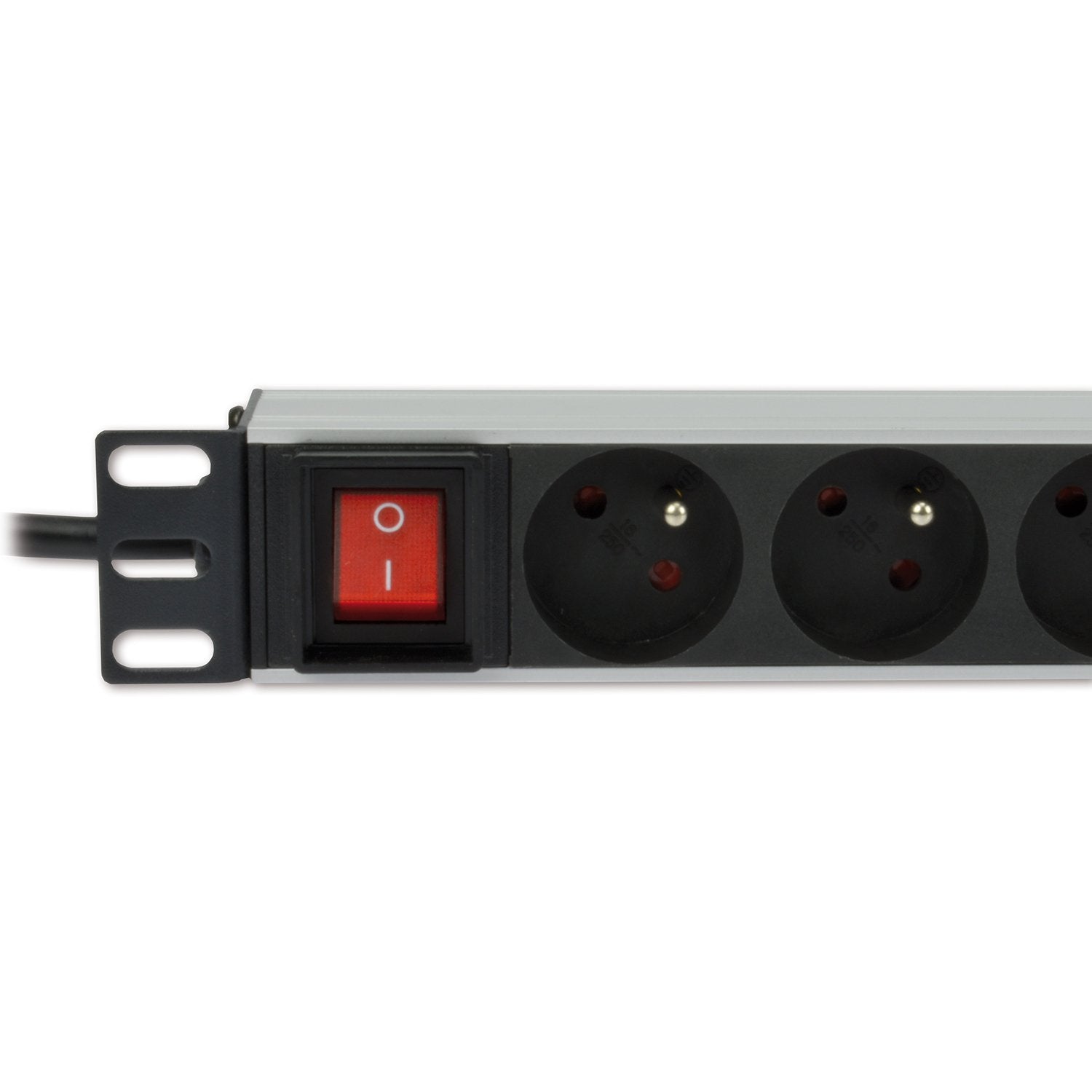 Power Bar (16a) Rack-Mountable