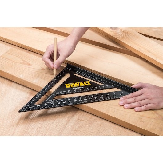 Dewalt Speed Escuadra , 30 Cm, Transportador Negro