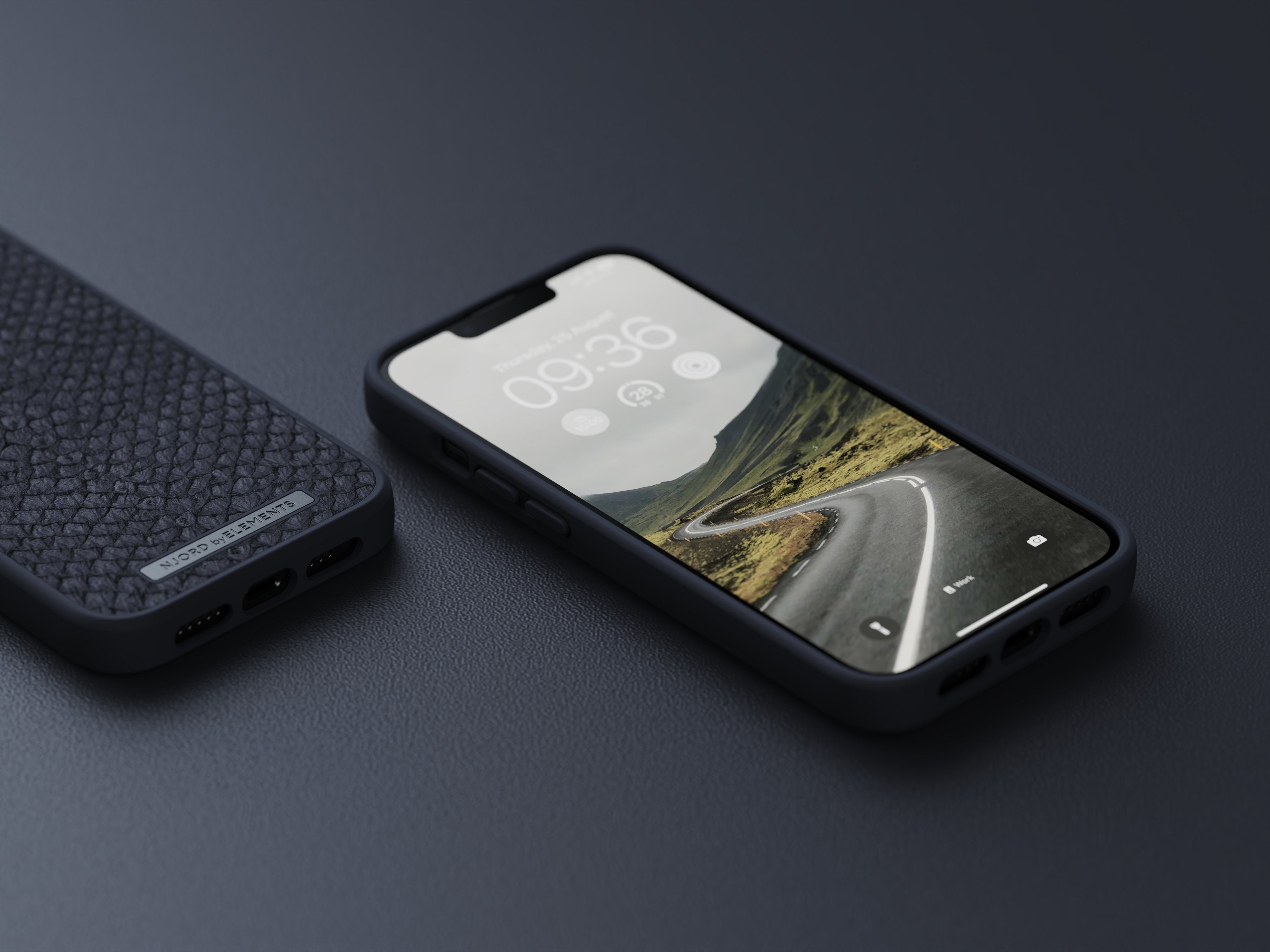 Funda De Cuero Iphone 14 (6.1) Negro