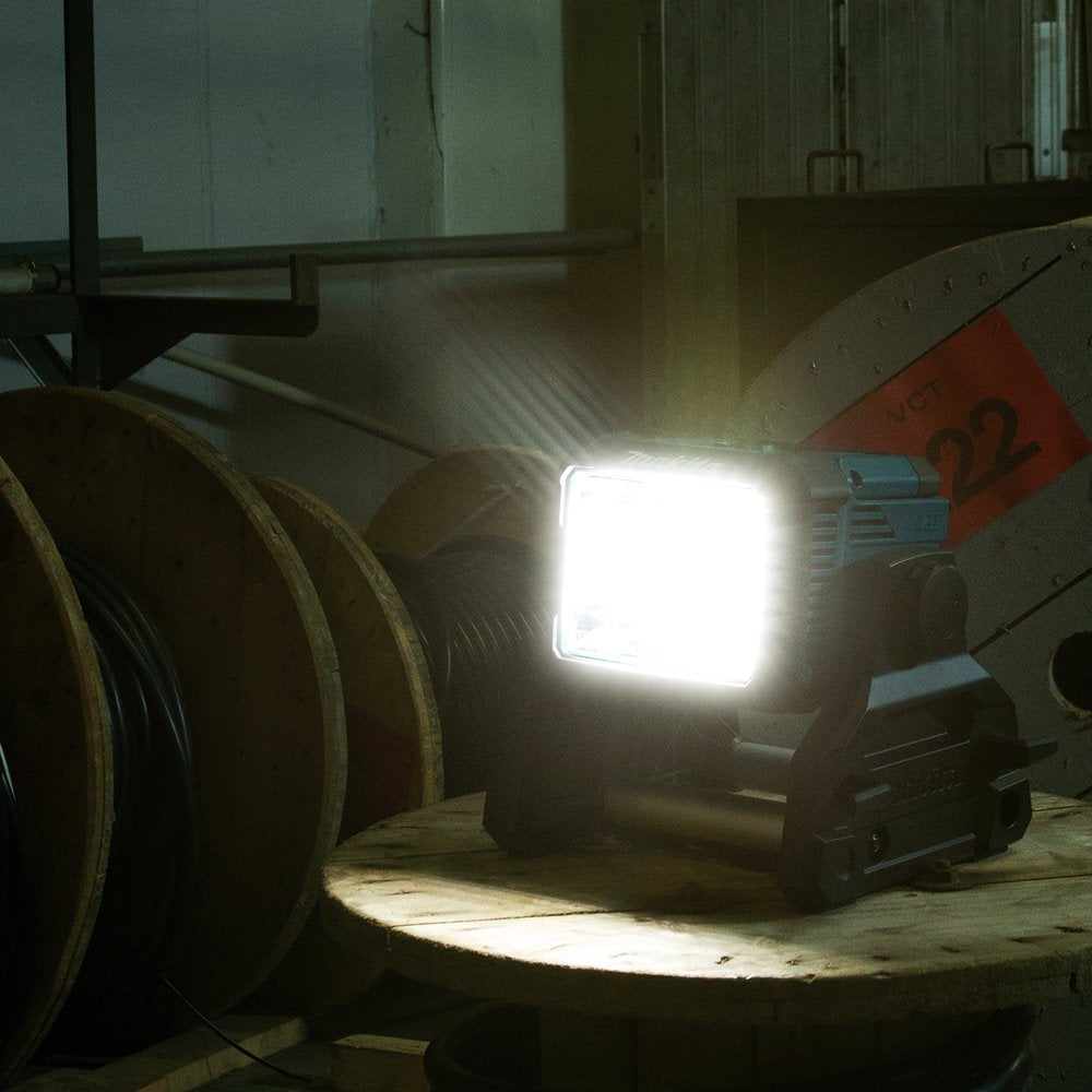 Makita Dml811 Luz De Trabajo Negro, Azul Led 31,5 W