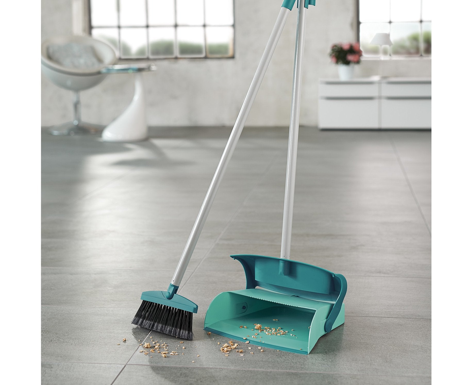 EAN 4006501414052 - Leifheit 41405 recogedor de polvo Negro, Gris, Turquesa imagen 3