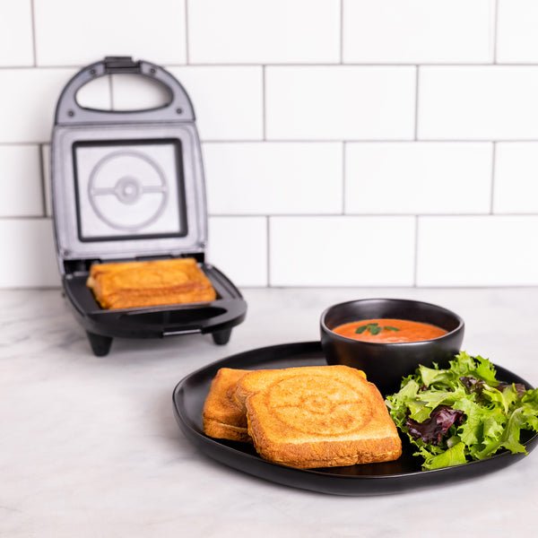 Uncanny - Pokemon Sandwich Maker Pokeball
