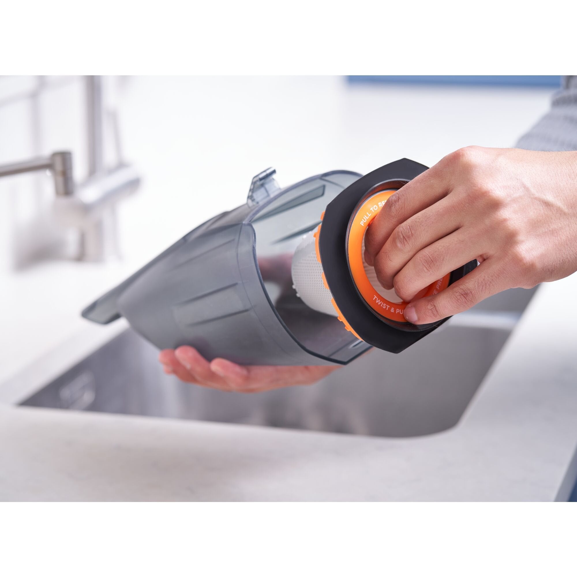 Aspiradora De Mano Black & Decker Bchv001b-Xj