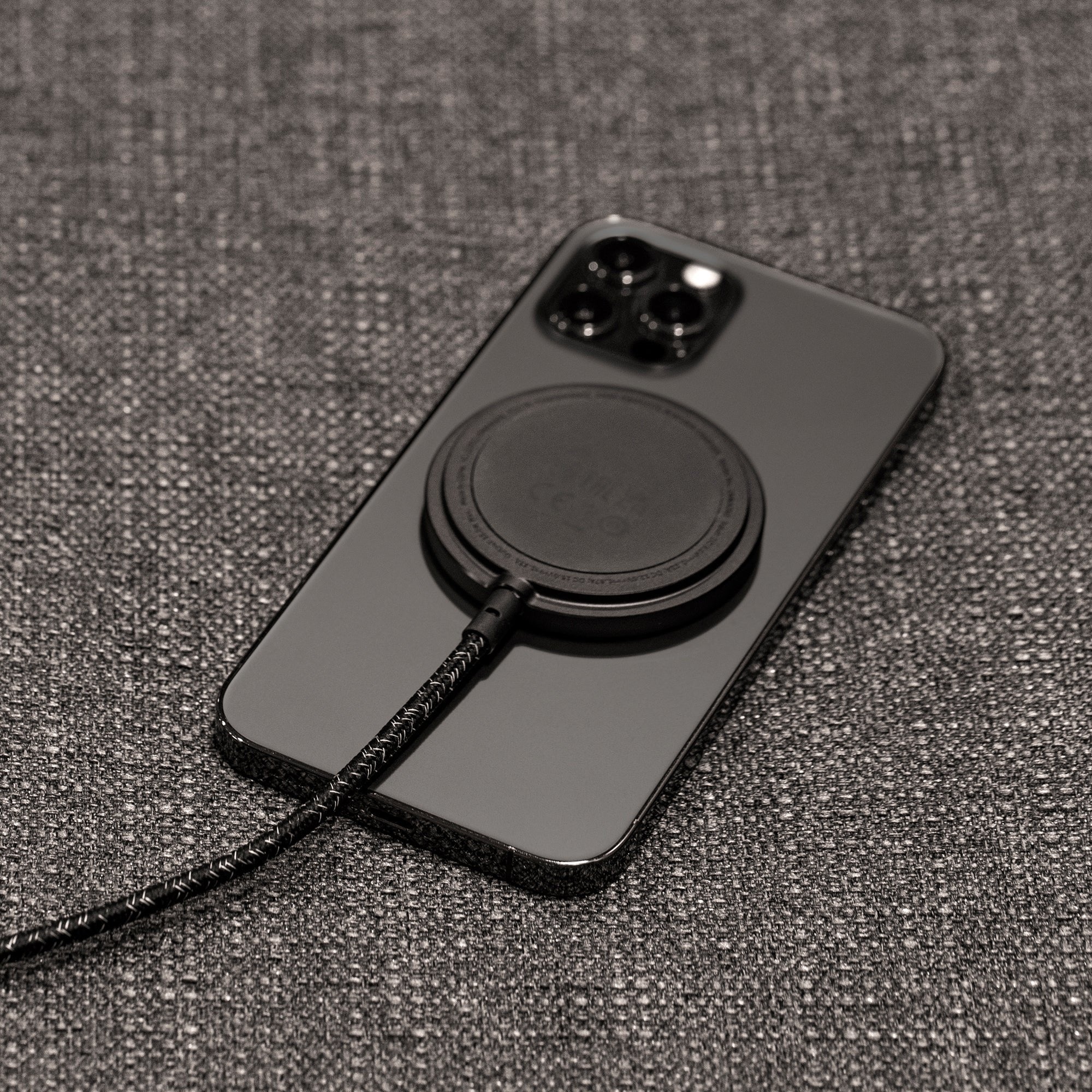 EAN 4895200442868 - Native Union Snap Magnetic Wireless Charger Smartphone Negro, Blanco USB Cargador inalámbrico Carga rápid imagen 4