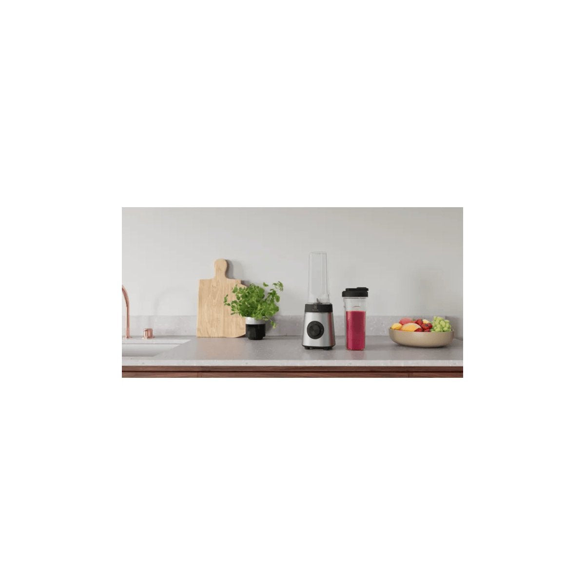 EAN 7332543836734 - Electrolux E4CB1-6ST 0,92 L Batidora de inmersión 350 W Acero inoxidable imagen 29