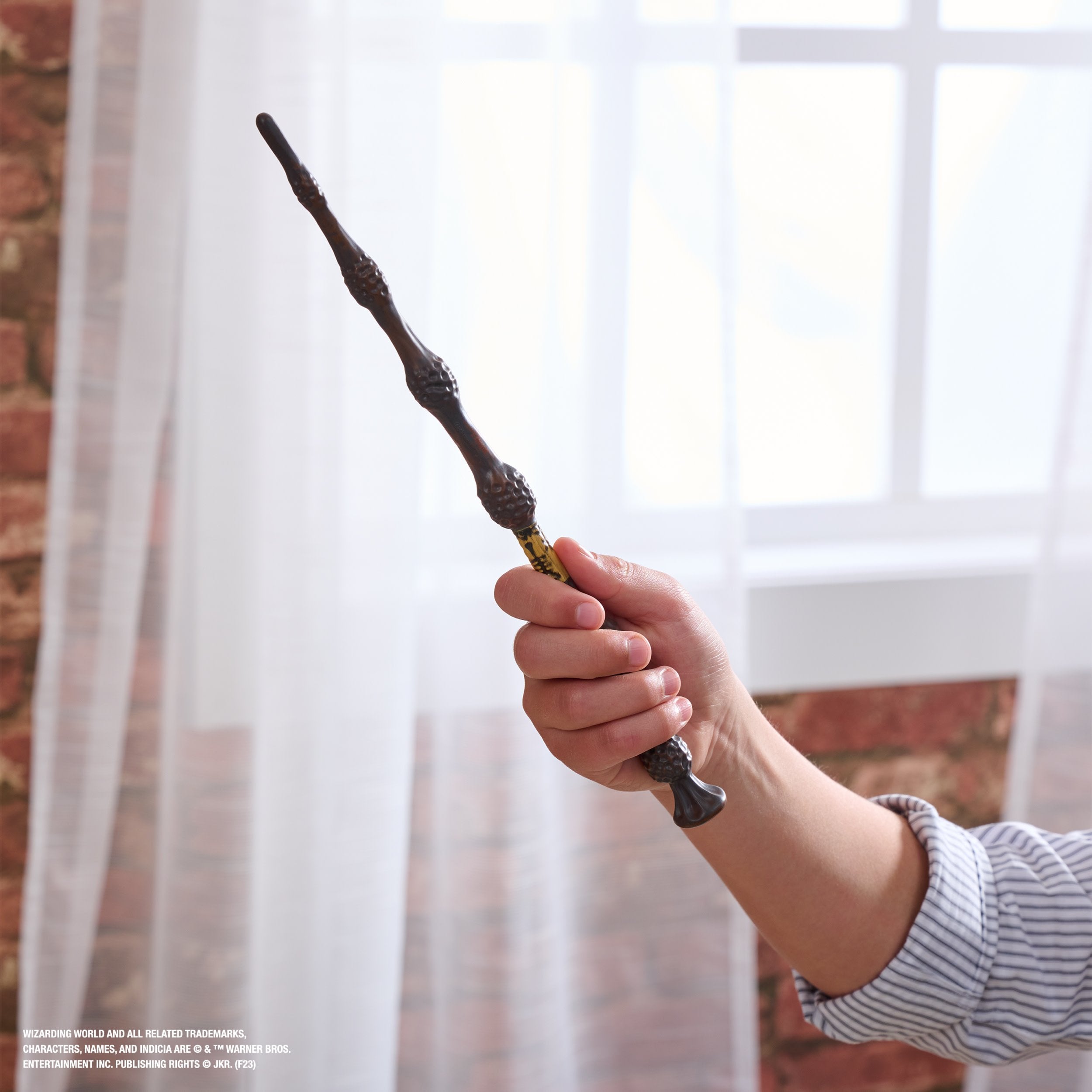EAN 0681147043466 - Wizarding World WWO RLP MgclCollectorWandsDumbledore GML imagen 4