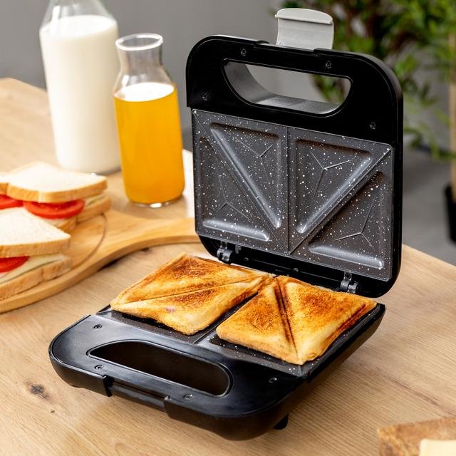 Sandwichera Cecotec Rock'Ntoast Classic +. 800 W, 2 Sándwiches Con Acabados En Acero Inoxidable, Placas Triangulares Con Revestimiento Antiadherente, Libre De Pfoa, Asa Tacto Frío