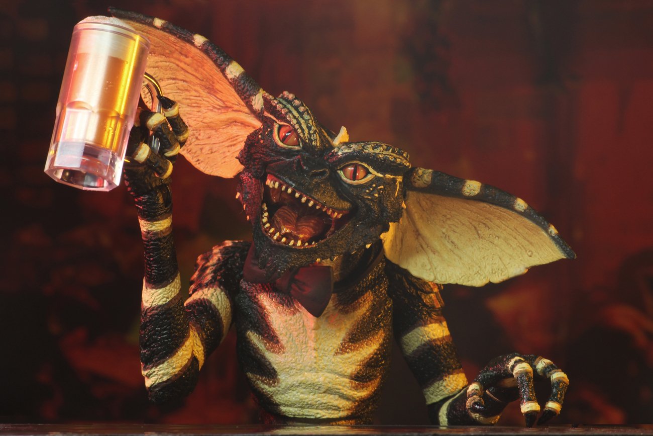 EAN 0634482306253 - NECA Ultimate Flasher Gremlin imagen 4