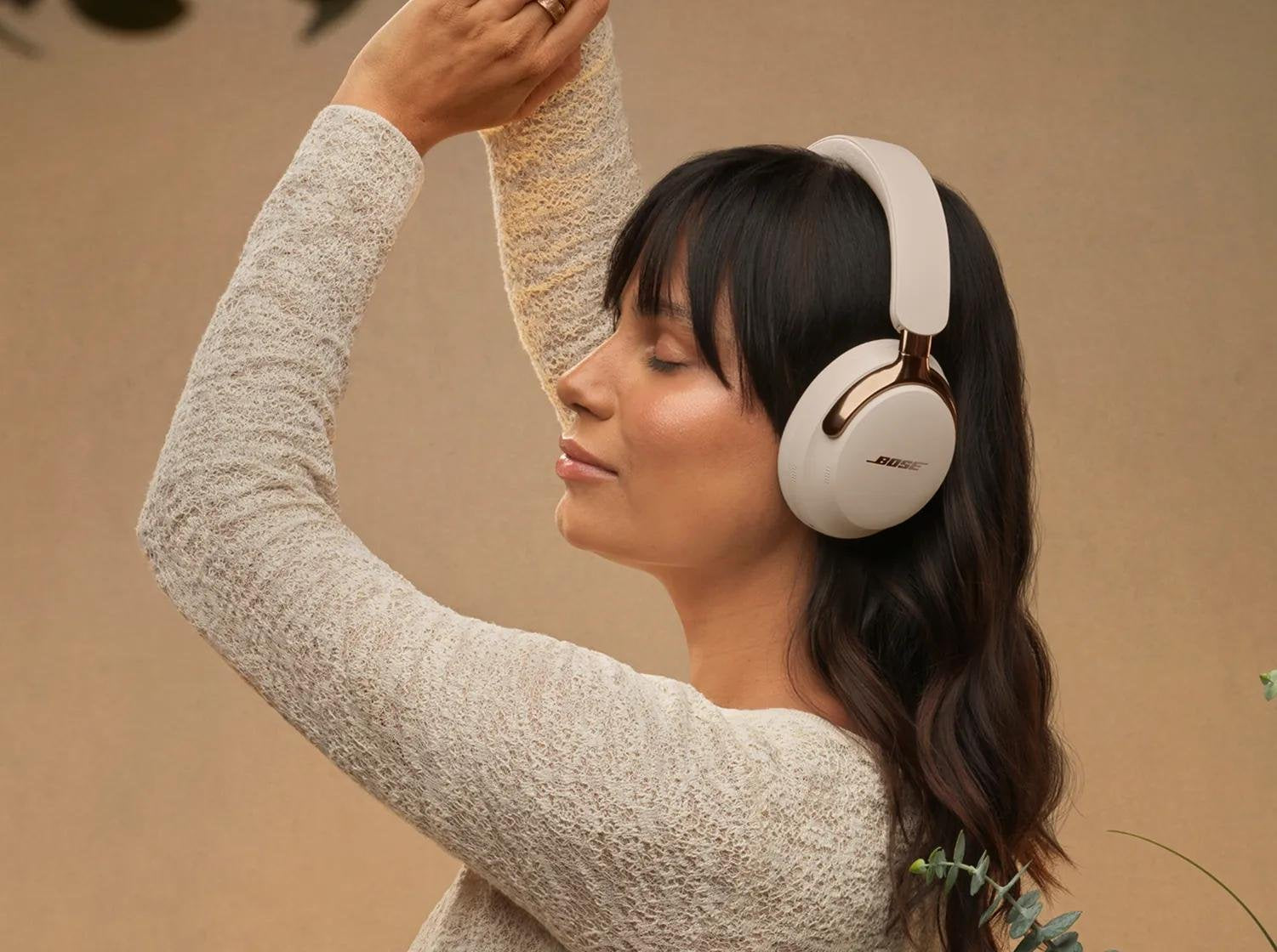 Bose Quietcomfort Ultra 2. Gen Wireless Over-Ear Headphones With Active Noise Cancellation, Bt 5.4, Driftwood Sand Eu