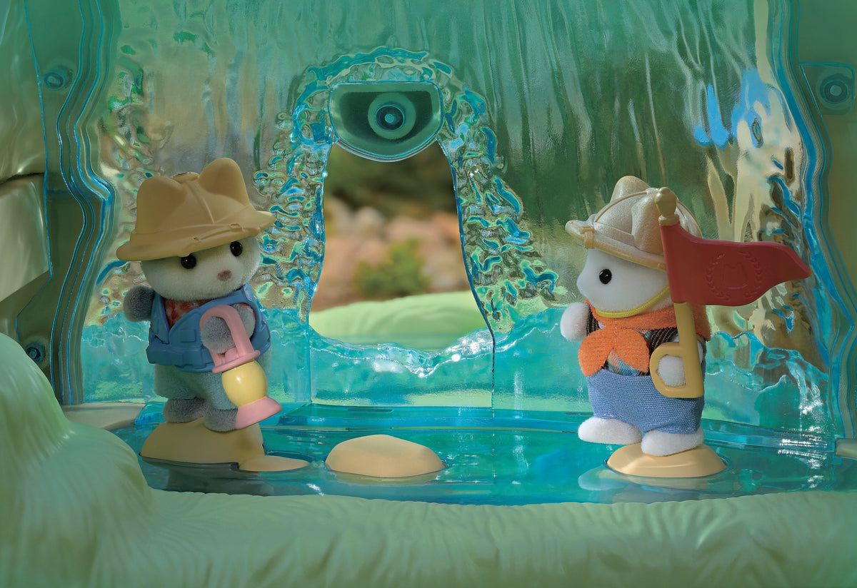 Sylvanian Families Playset Secret Forest Falls