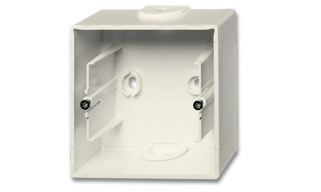 EAN 4011395065877 - Busch-Jaeger Opbouwbak met bodem 1v stuwit Blanco imagen 1