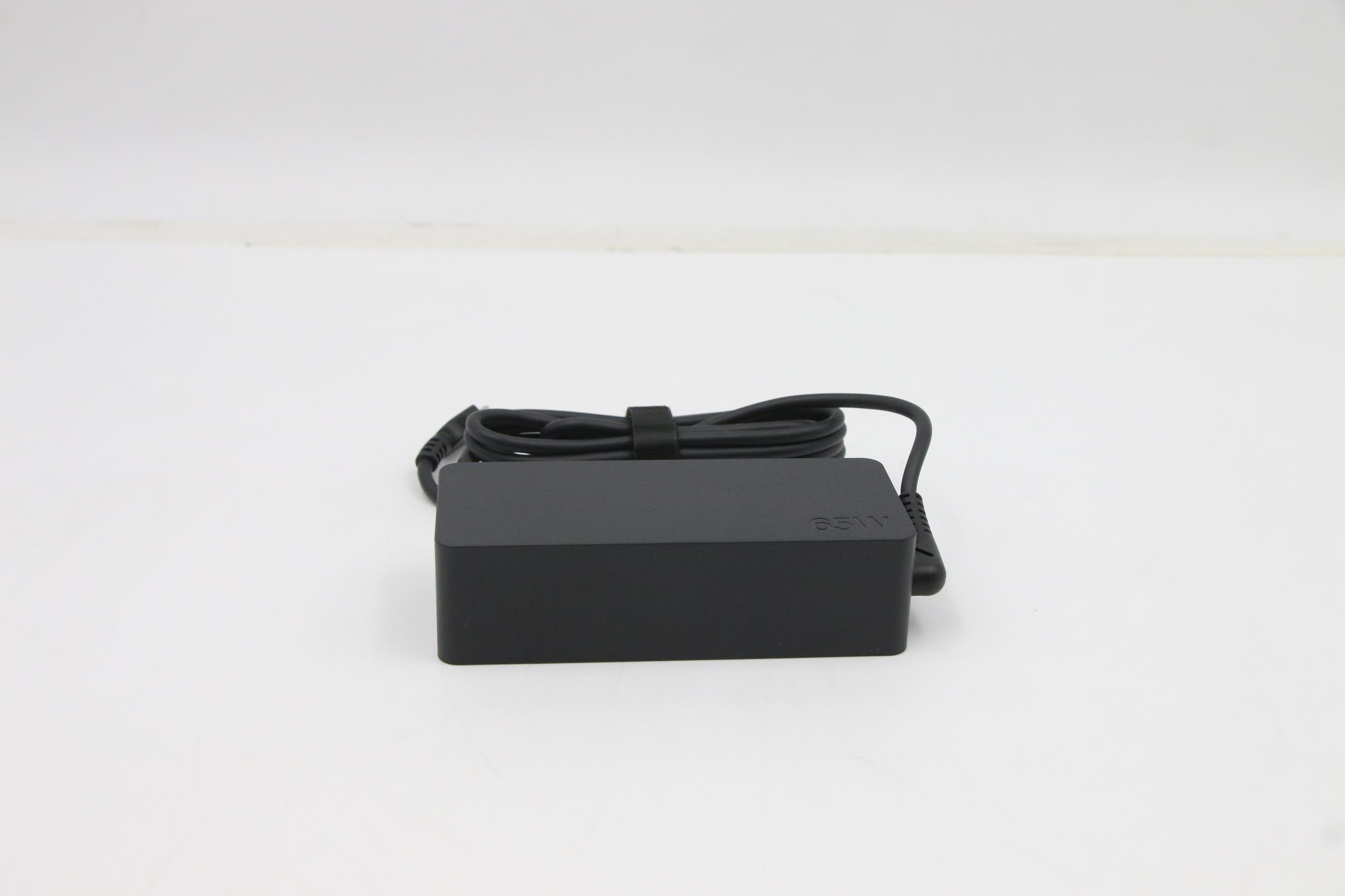 EAN 5704174884989 - Lenovo 5A10W86255 adaptador e inversor de corriente Interior 65 W Negro imagen 6