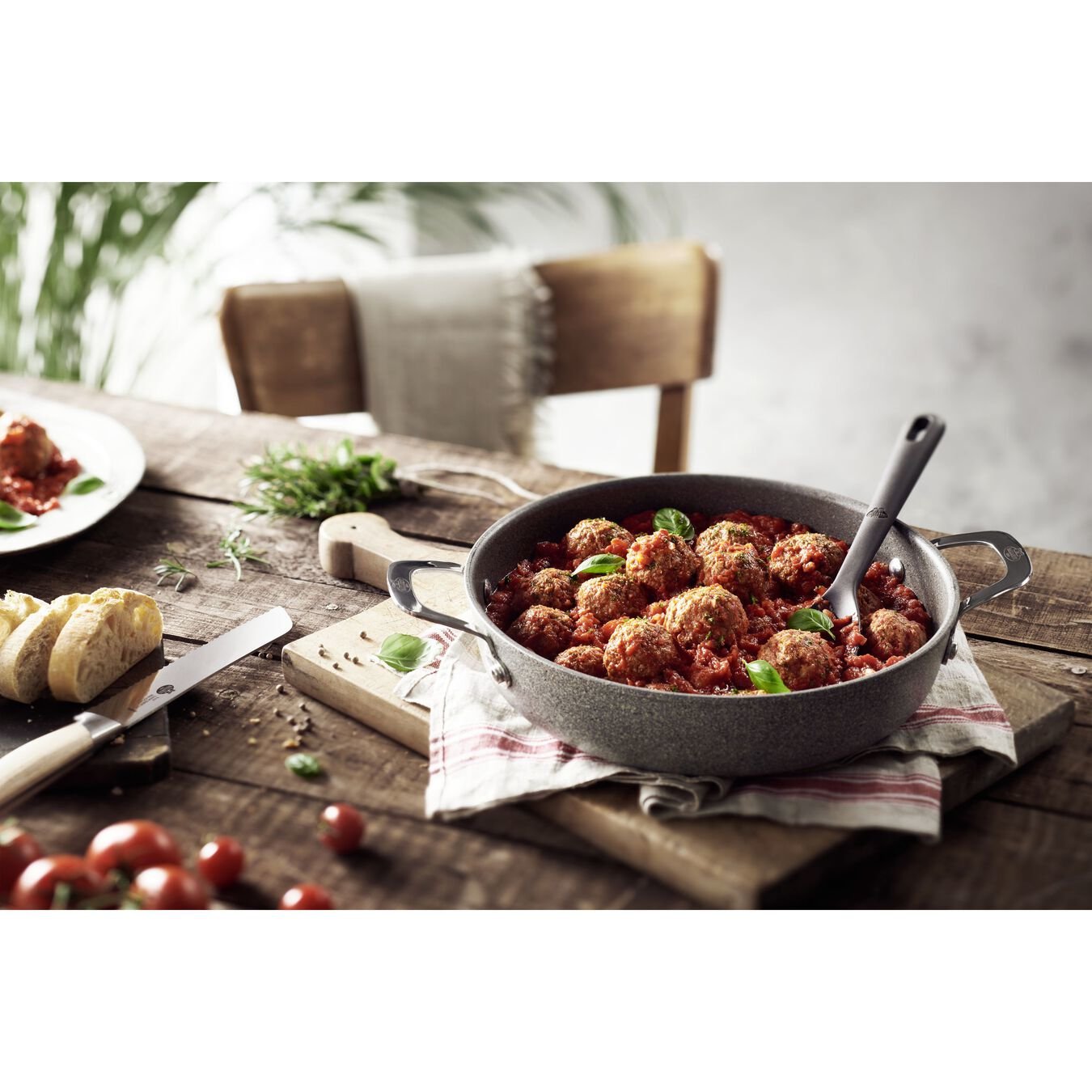 EAN 8003150508169 - BALLARINI 75002-811-0 cacerola Serving pan Alrededor imagen 2