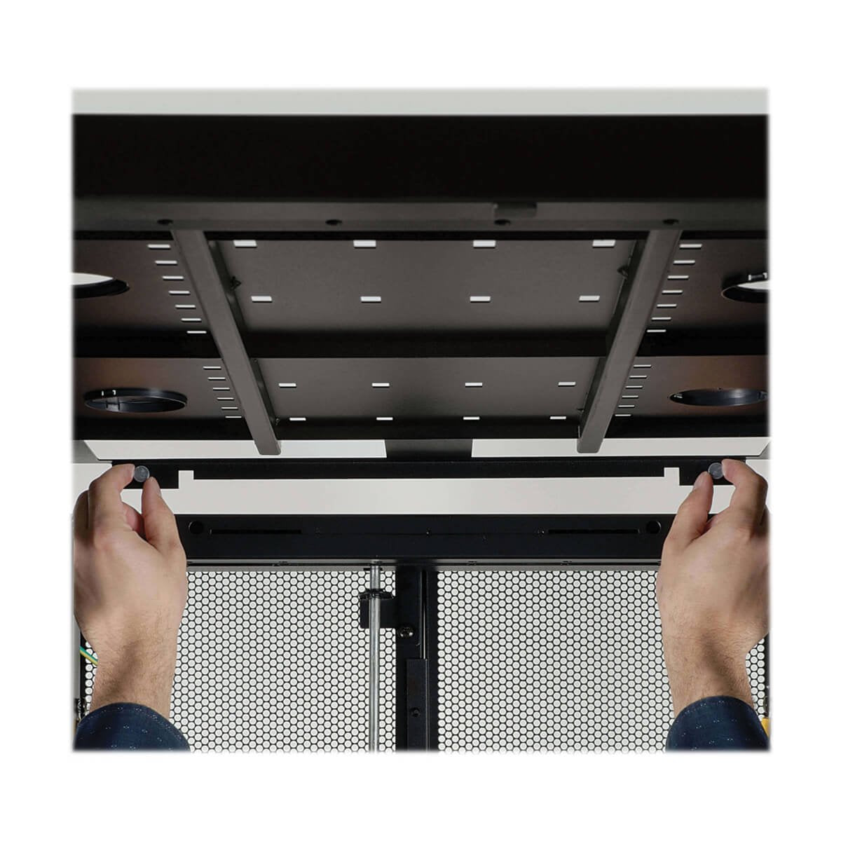 EAN 0037332123770 - Tripp Lite SR42UB armario rack Rack o bastidor independiente Negro imagen 16