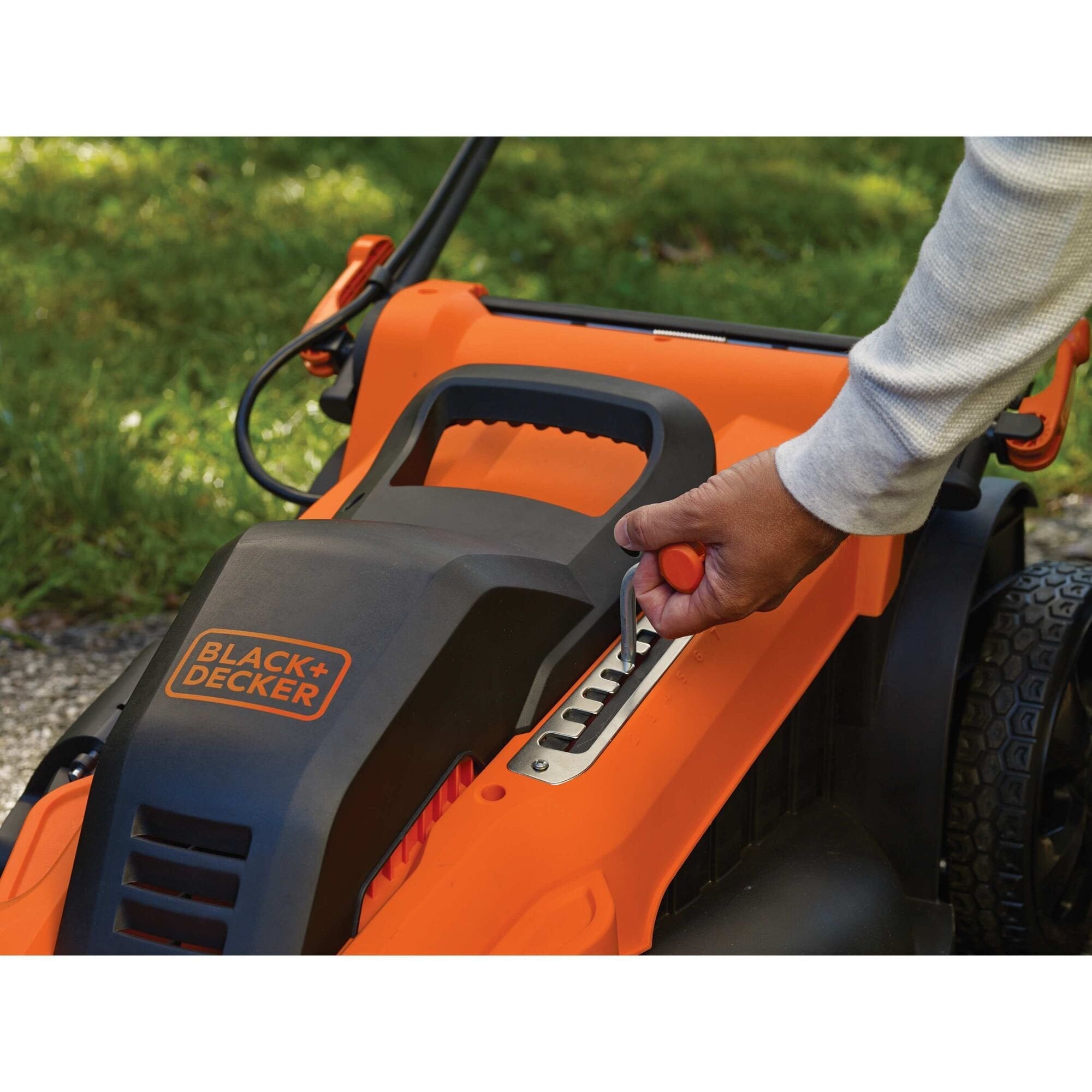 Cortacésped Black+Decker Lm2000 Naranja/Negro