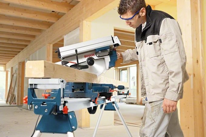 Bosch Sierra Ingletadora Gtm 12 Jl + Mesa De Trabajo Gta 2600