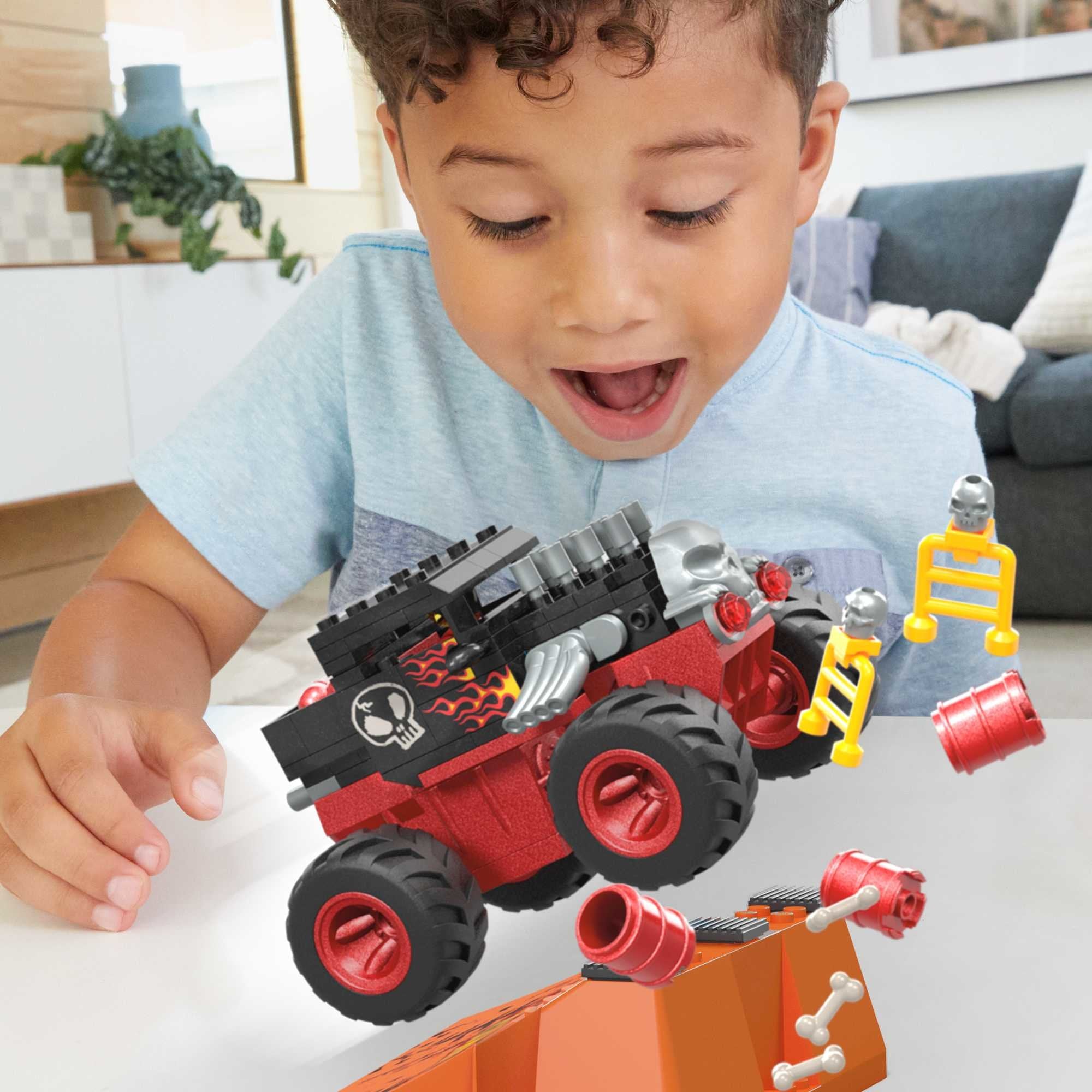 EAN 0194735102686 - MEGA Hot Wheels HKF87 juguete de construcción imagen 5
