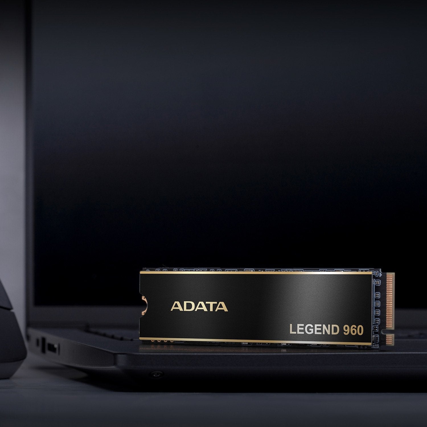 Ssd Adata Legend 960 M.2 4000 Gb Pci Express 4.0 3d Nand Nvme Aleg-960-4tcs