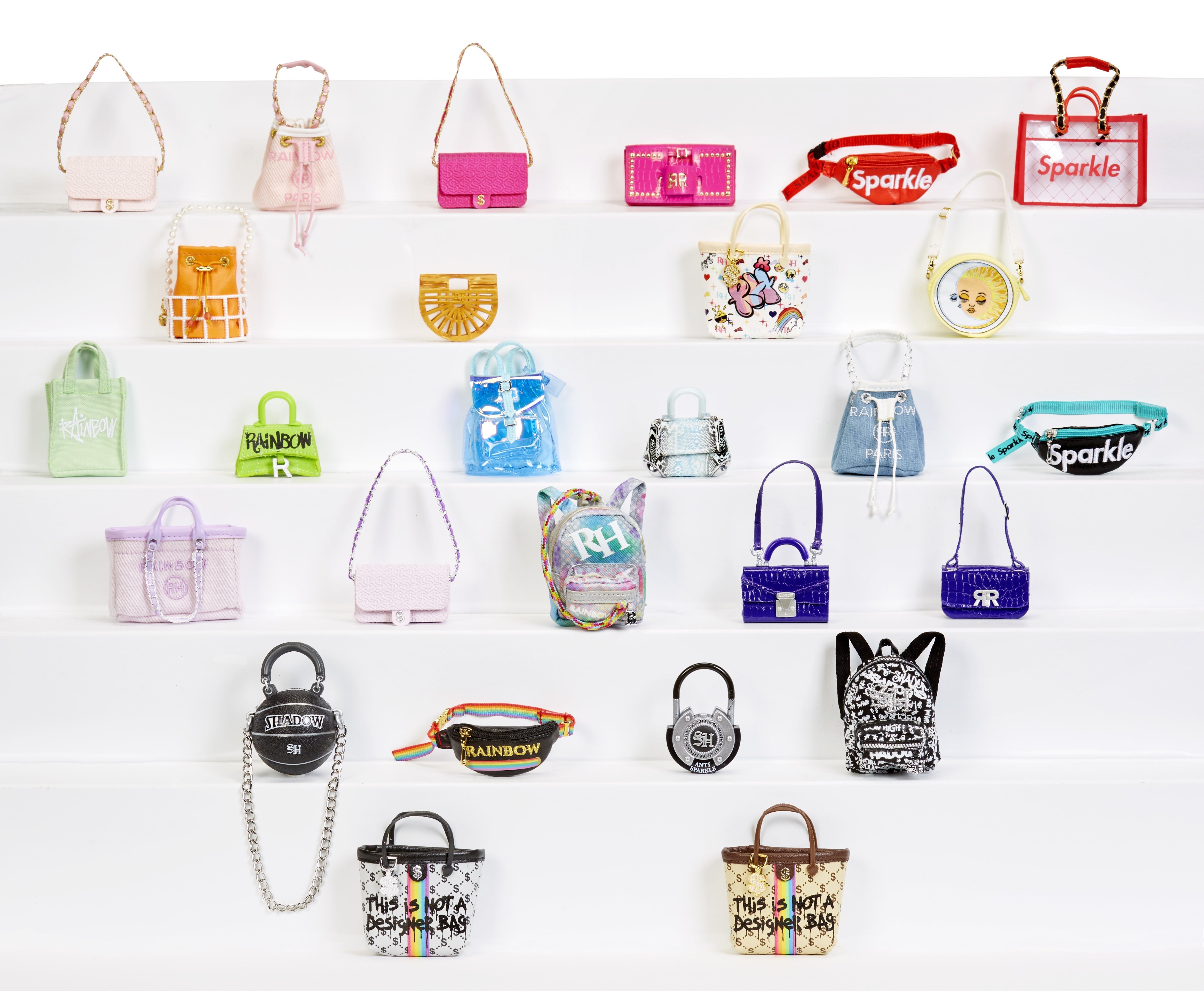 EAN 0035051586067 - Rainbow High Accessories Studio Series 1, H Assortment in PDQ Bolso de muñecas imagen 6