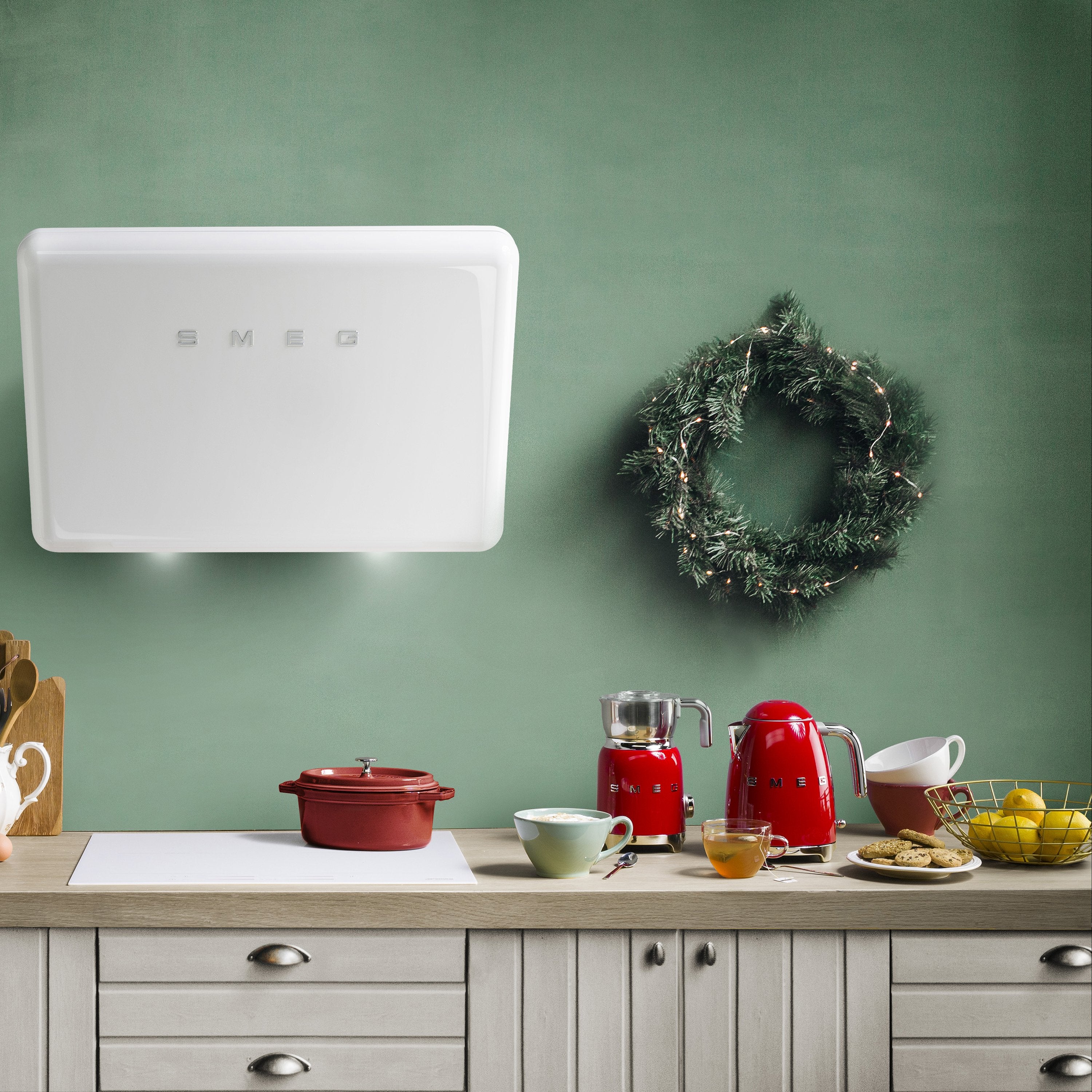 EAN 8017709228095 - Smeg KLF03RDEU tetera eléctrica 1,7 L 2400 W Rojo imagen 6