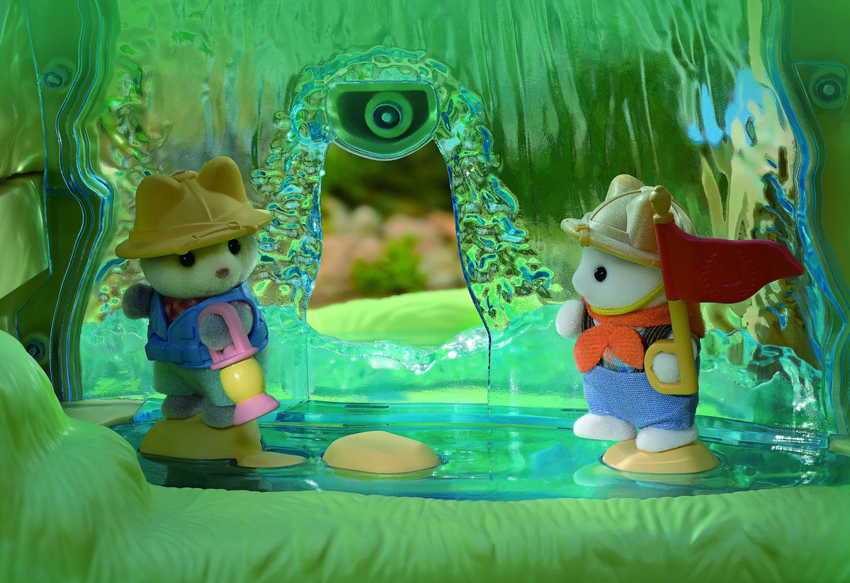 Sylvanian Families Playset Secret Forest Falls