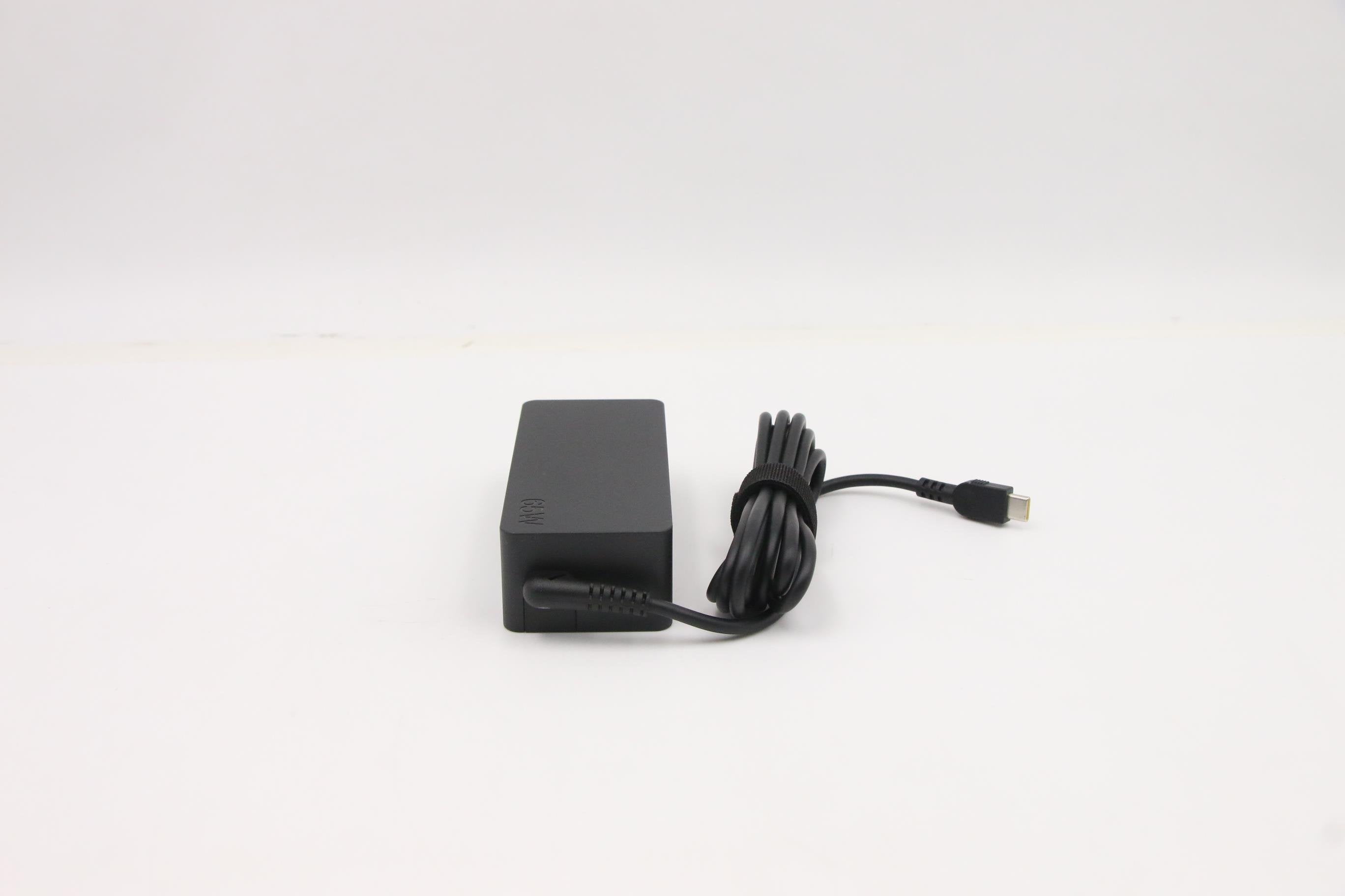 EAN 5704174656579 - Lenovo 5A10W86251 adaptador e inversor de corriente Interior 65 W Negro imagen 4