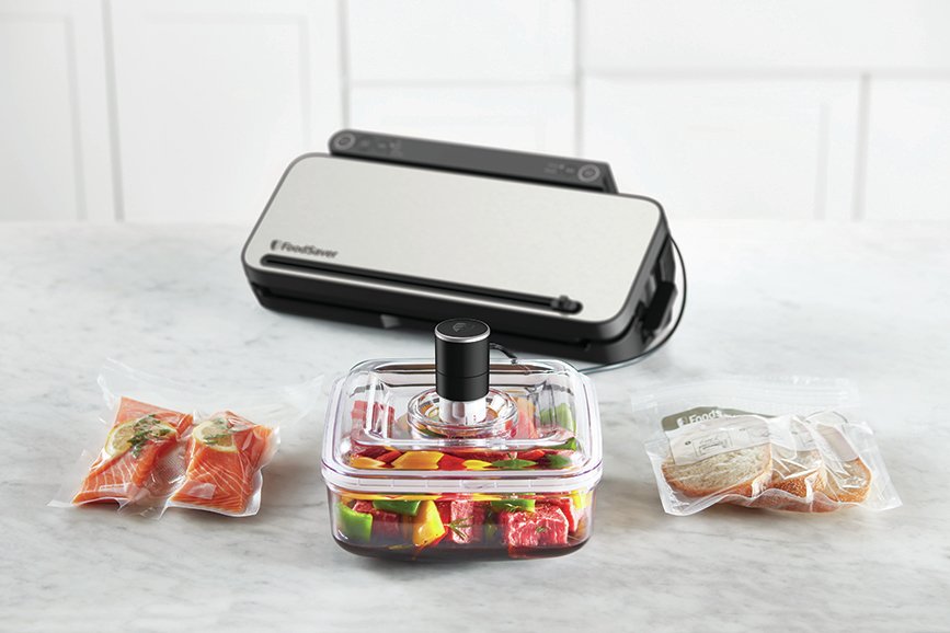 Foodsaver Envasadora Al Vacío Premium  Maquina De Envasar Al Vacio Con Cánula Con Adaptador Para Recipientes Integrada, 1 Rollo, 4 Bolsas & 4 Bolsas Con Cierre Tipo Zip [Vs3190x]