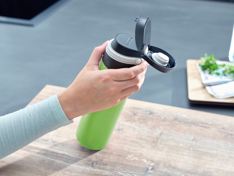 Leifheit 03277 Taza De Viaje 600 Ml Negro, Verde Acero Inoxidable