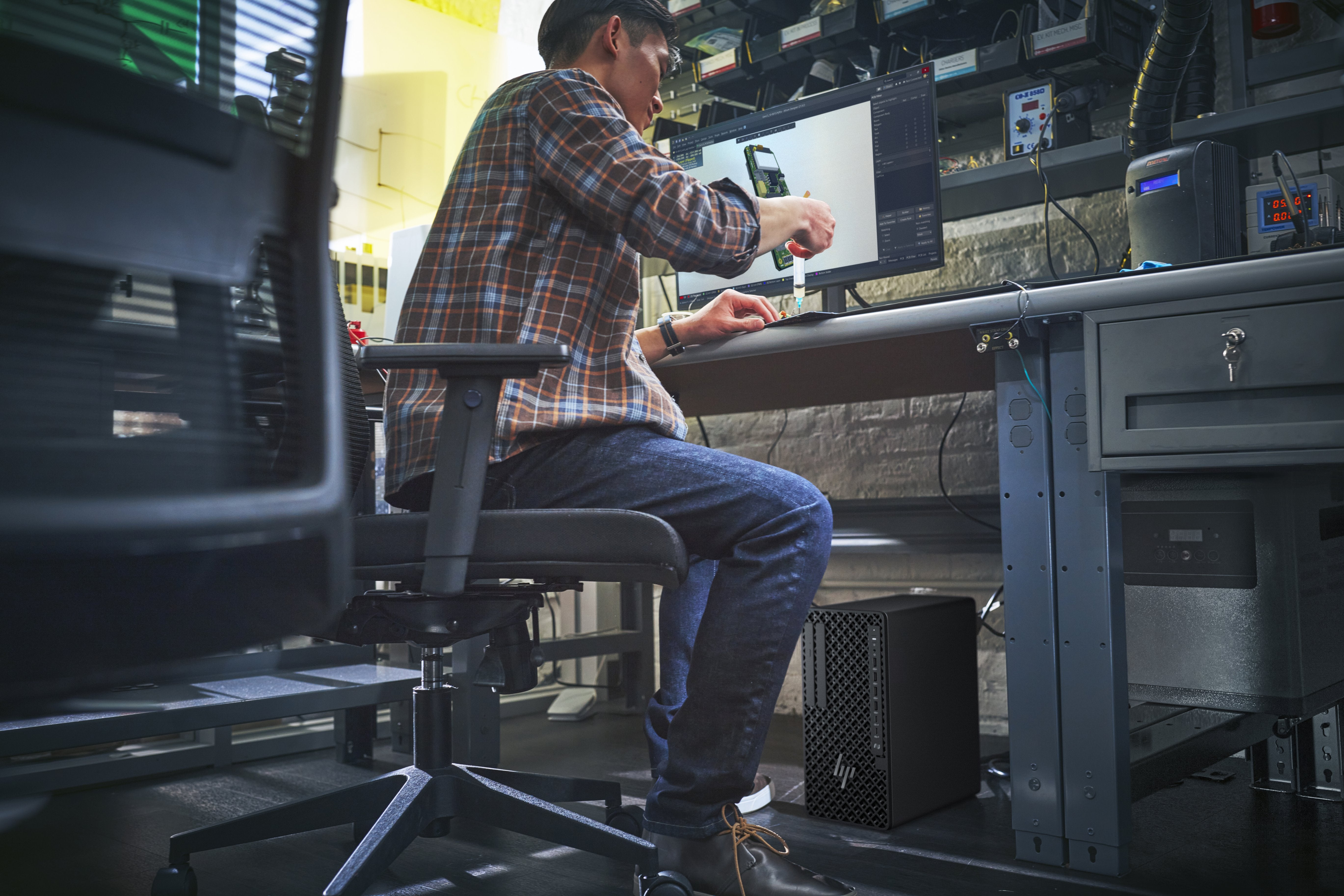 EAN 199764193094 - HP Z1 Tower G1i Desktop PC Wolf Pro Security Edition Intel Core Ultra 7 265 32 GB DDR5-SDRAM NVIDIA GeForc imagen 13